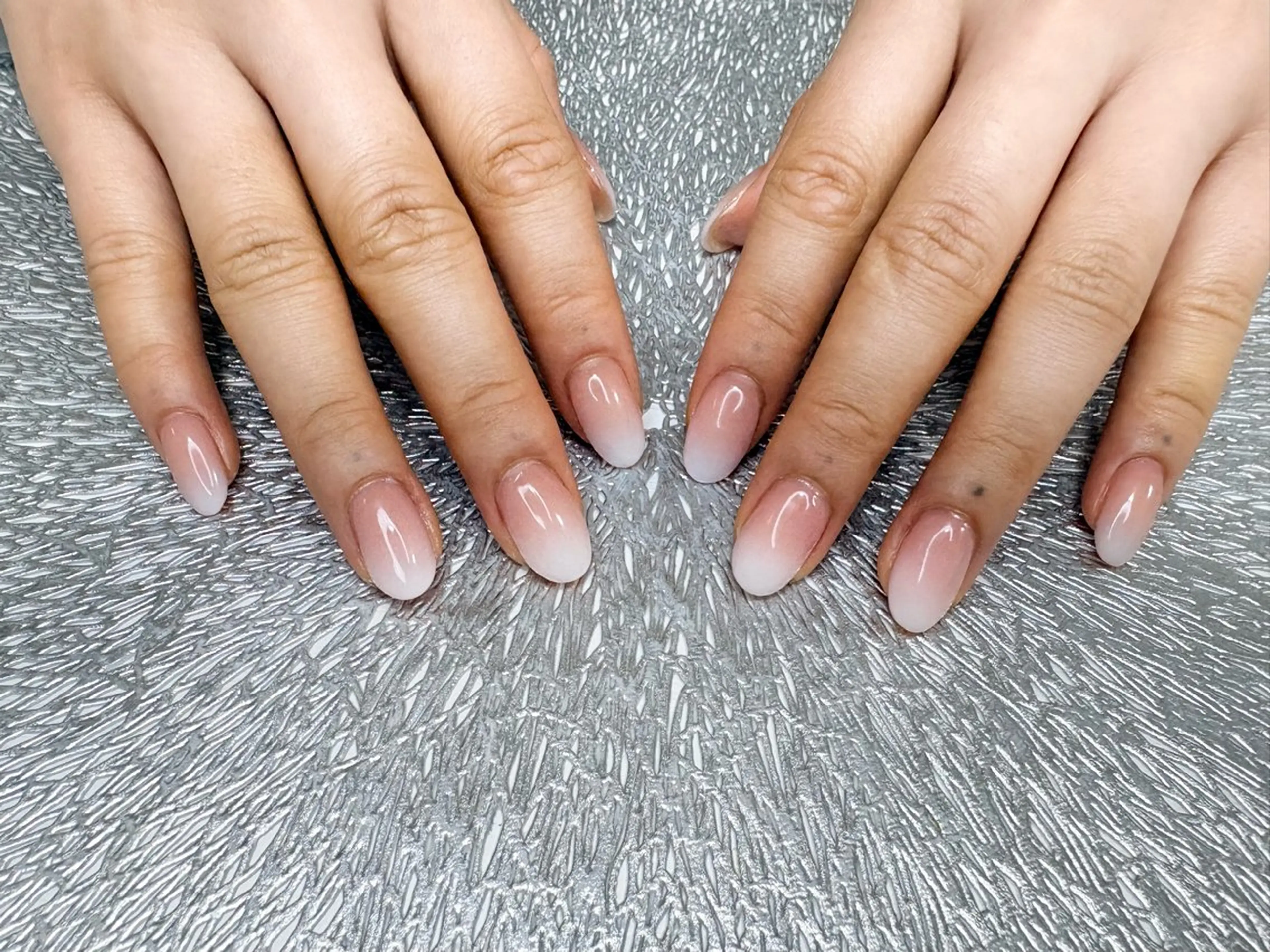 ネイル フットネイル ジェルネイル グラデーション ラメ(グリッター) マグネットネイル ハンドネイル ハンドケア ♡Bivi♡自爪に 優しいネイルサロンのネイルデザイン