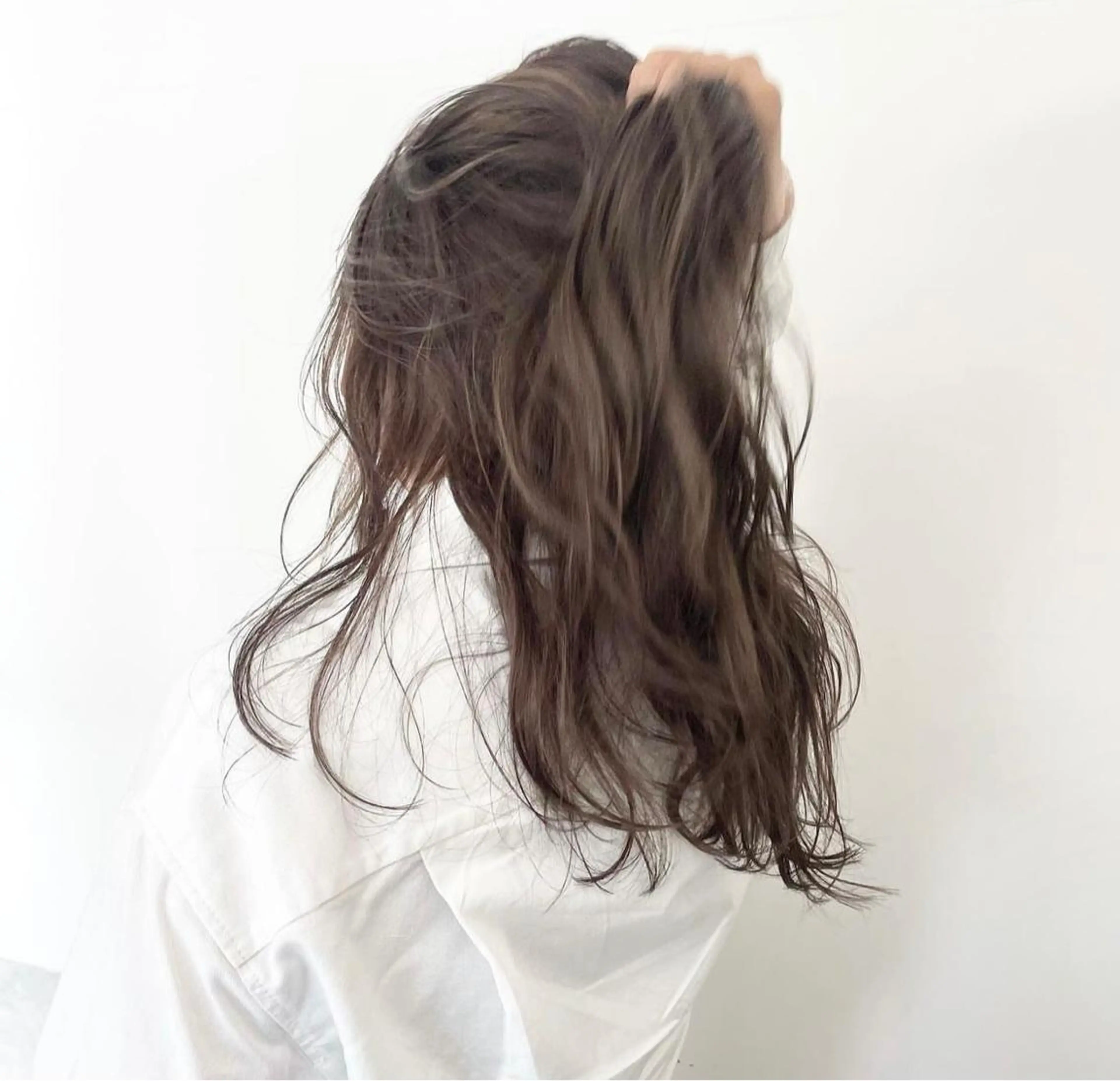 ロング カラー カット ヘアカラー 🫧ハイトーン✨格安 より質💐マンツーマのヘアスタイル