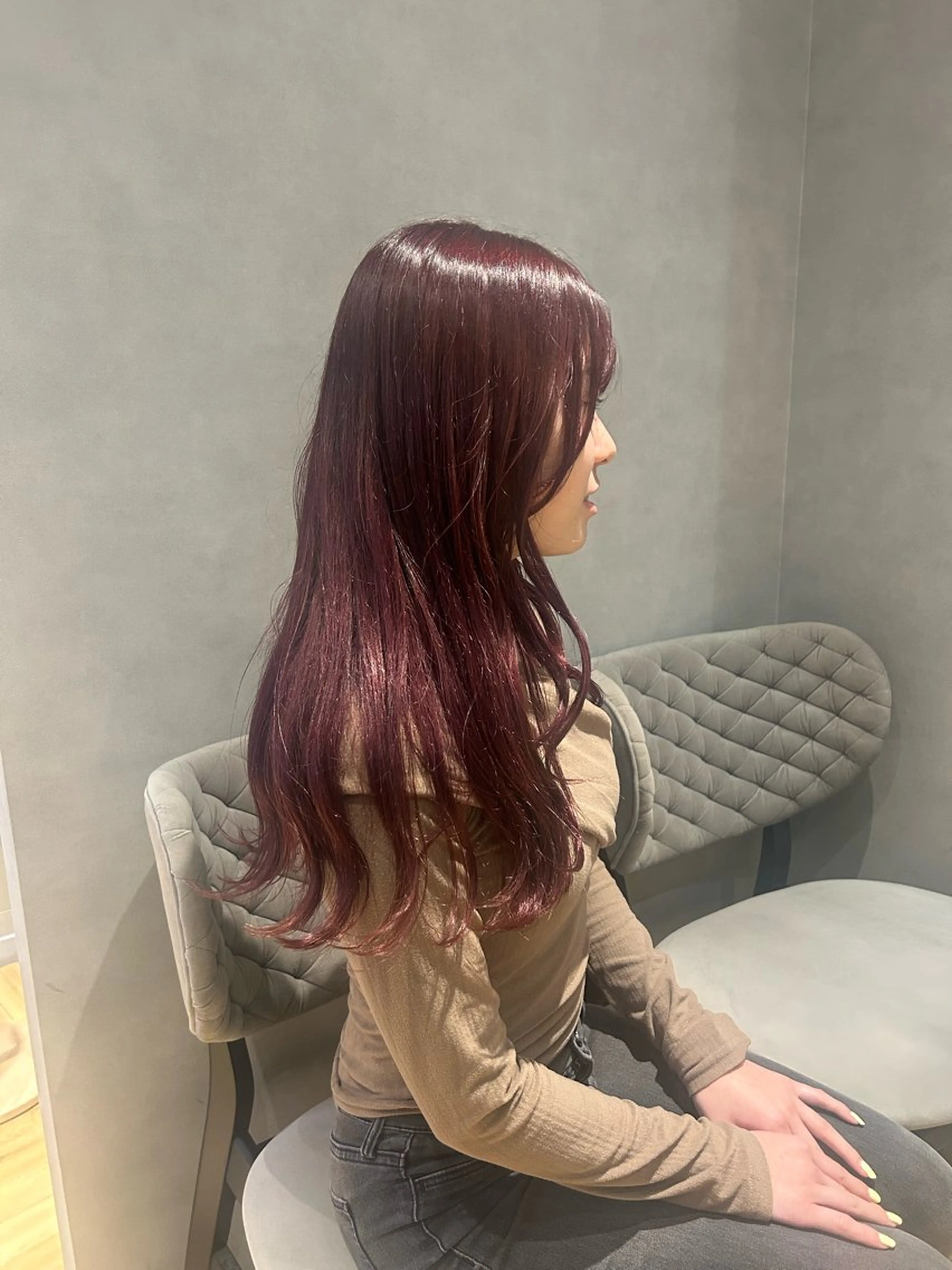 カラー 久保 佳乃のヘアスタイル