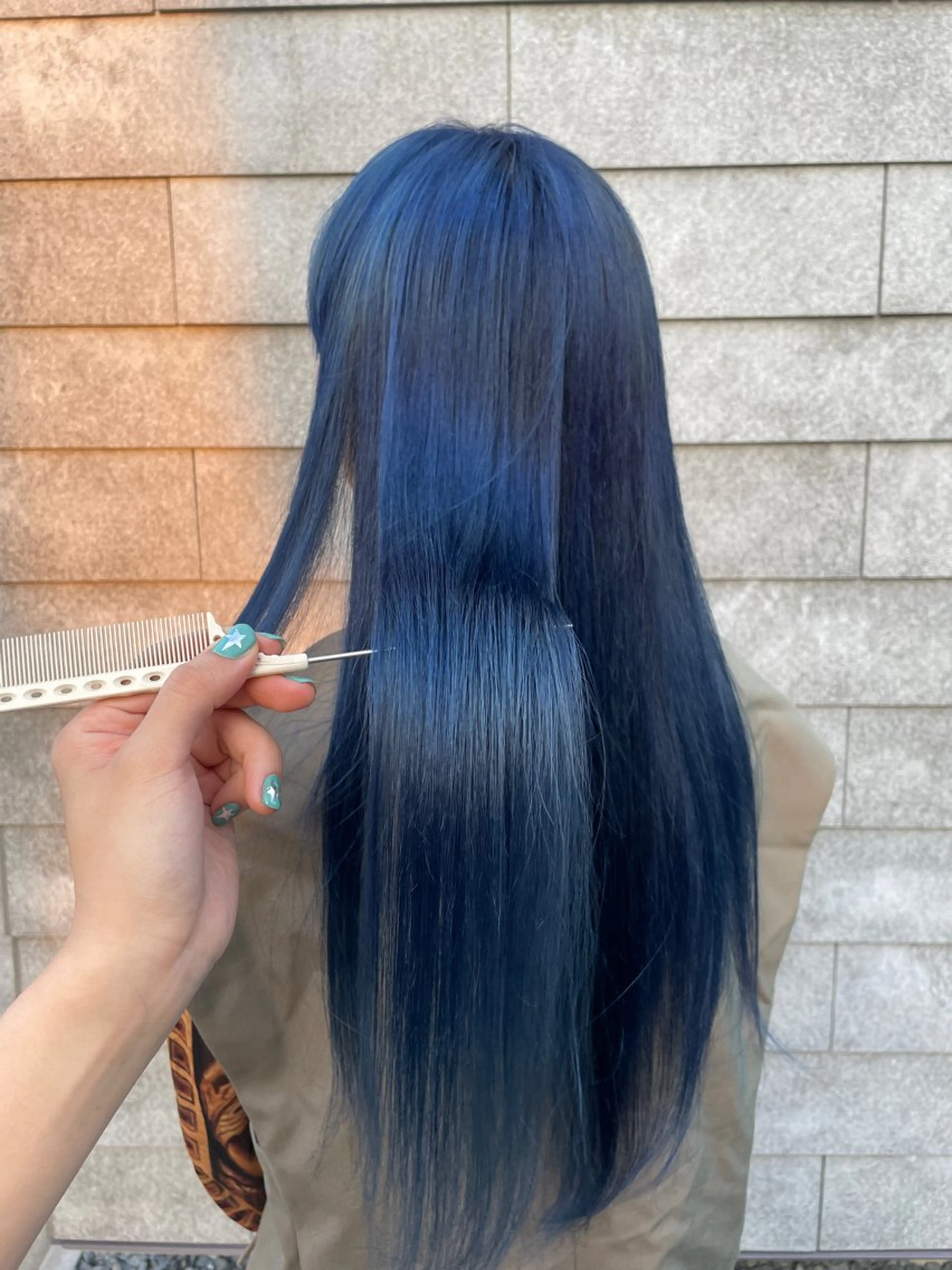 ロング カラー ブルーカラー ヘアカラー JURI /HUIのヘアスタイル