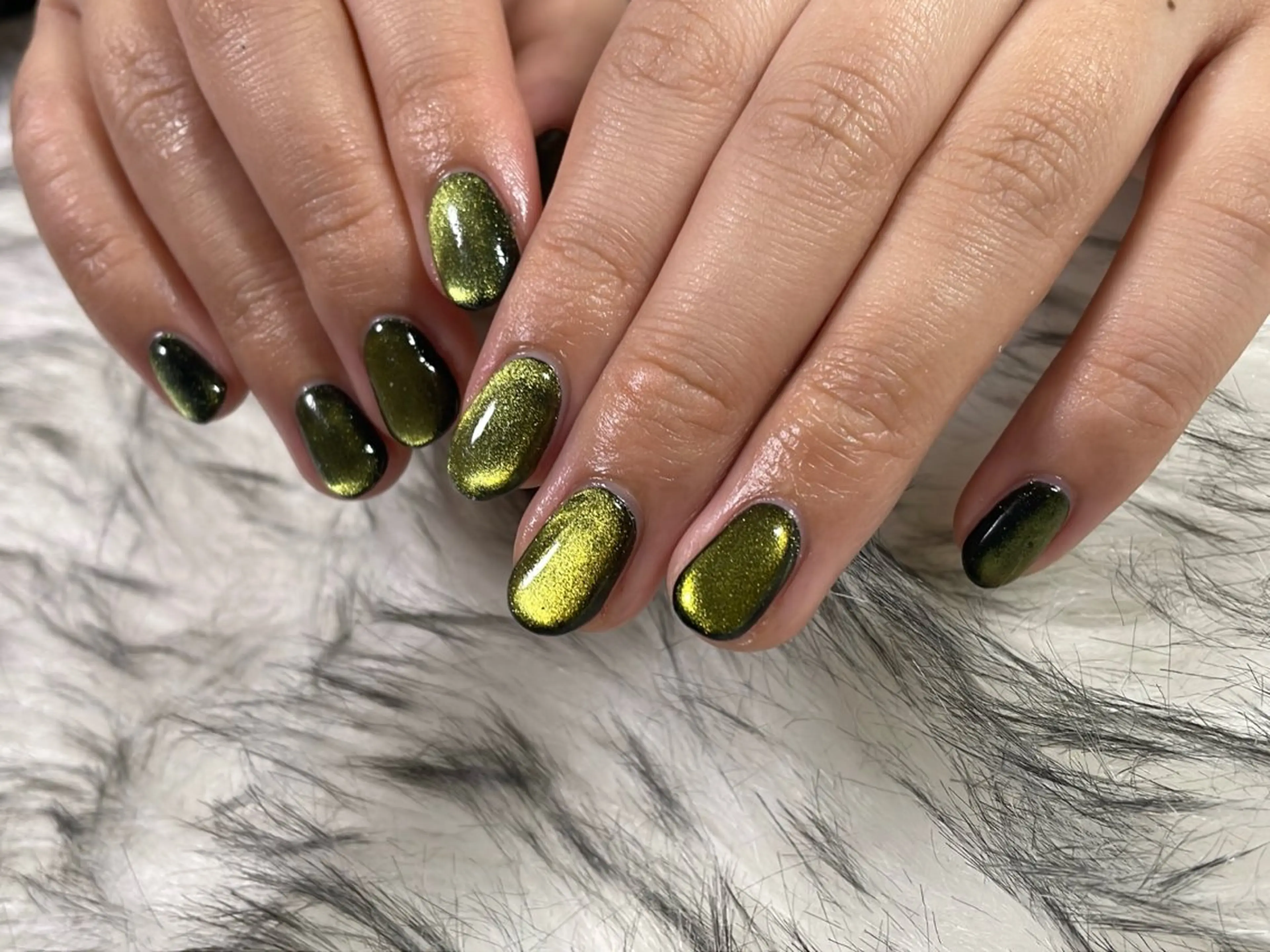 ネイル オーロラネイル フットネイル フレンチネイル ジェルネイル 韓国ネイル ハンドネイル kiki nail &brow二子玉川の眉毛・アイブロウイメージ