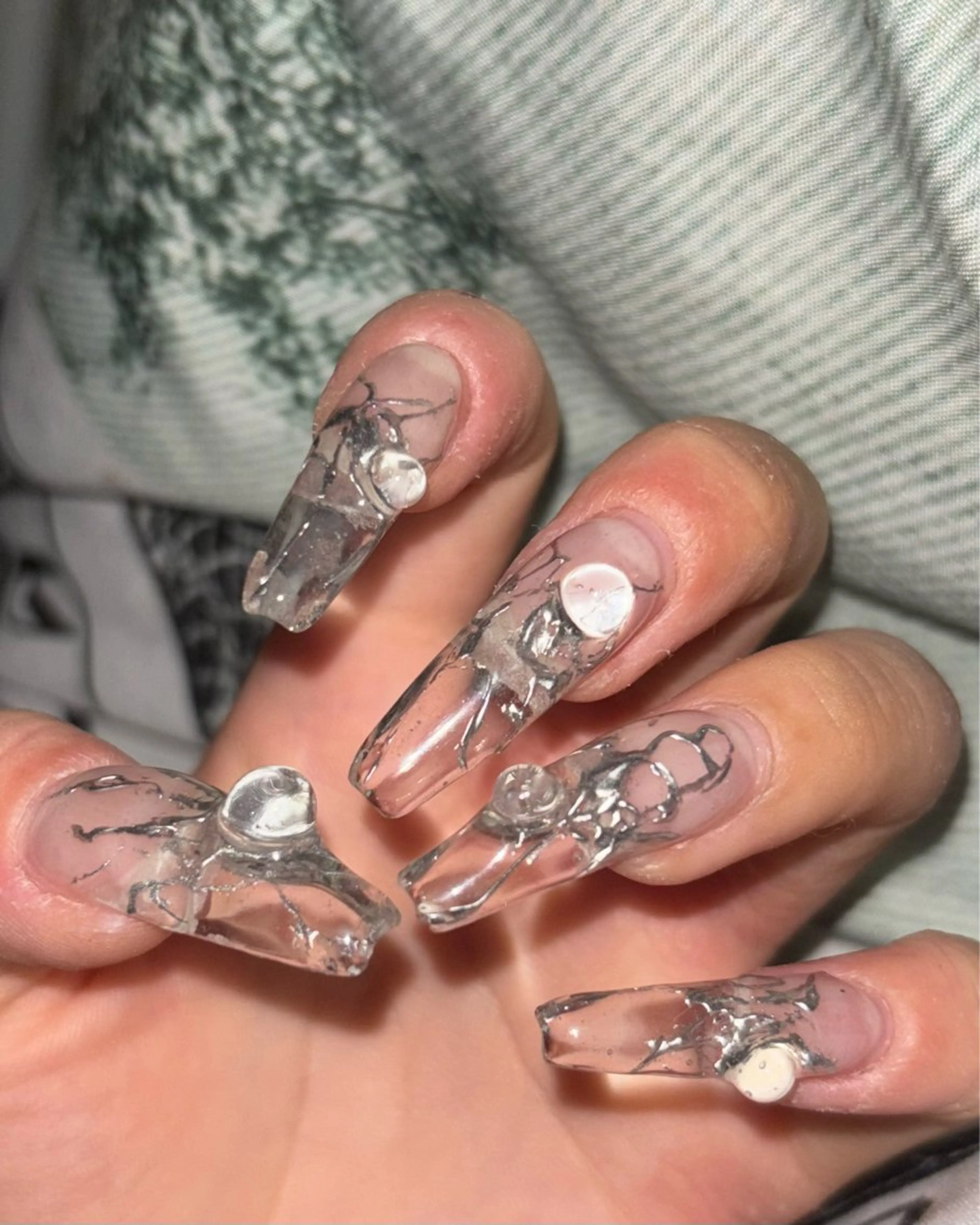 ネイル ハンドネイル 🪐富島彩夏 /海外nail🪐のネイルデザイン