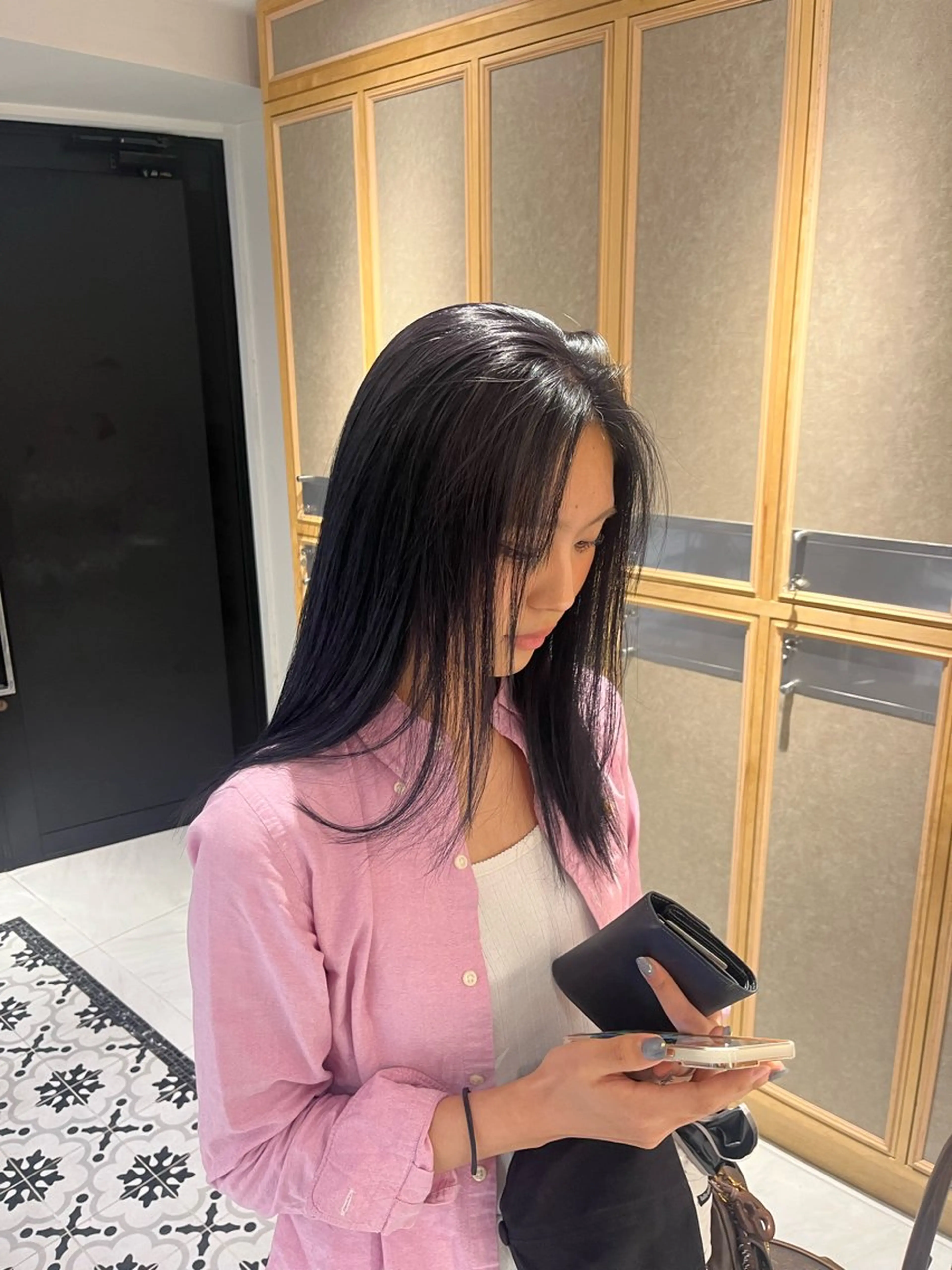 ロング カラー 黒髪 カット ヘアカラー トリートメント ナミ🩶暗髪/暖色 ❤️/透明感/縮毛のヘアスタイル