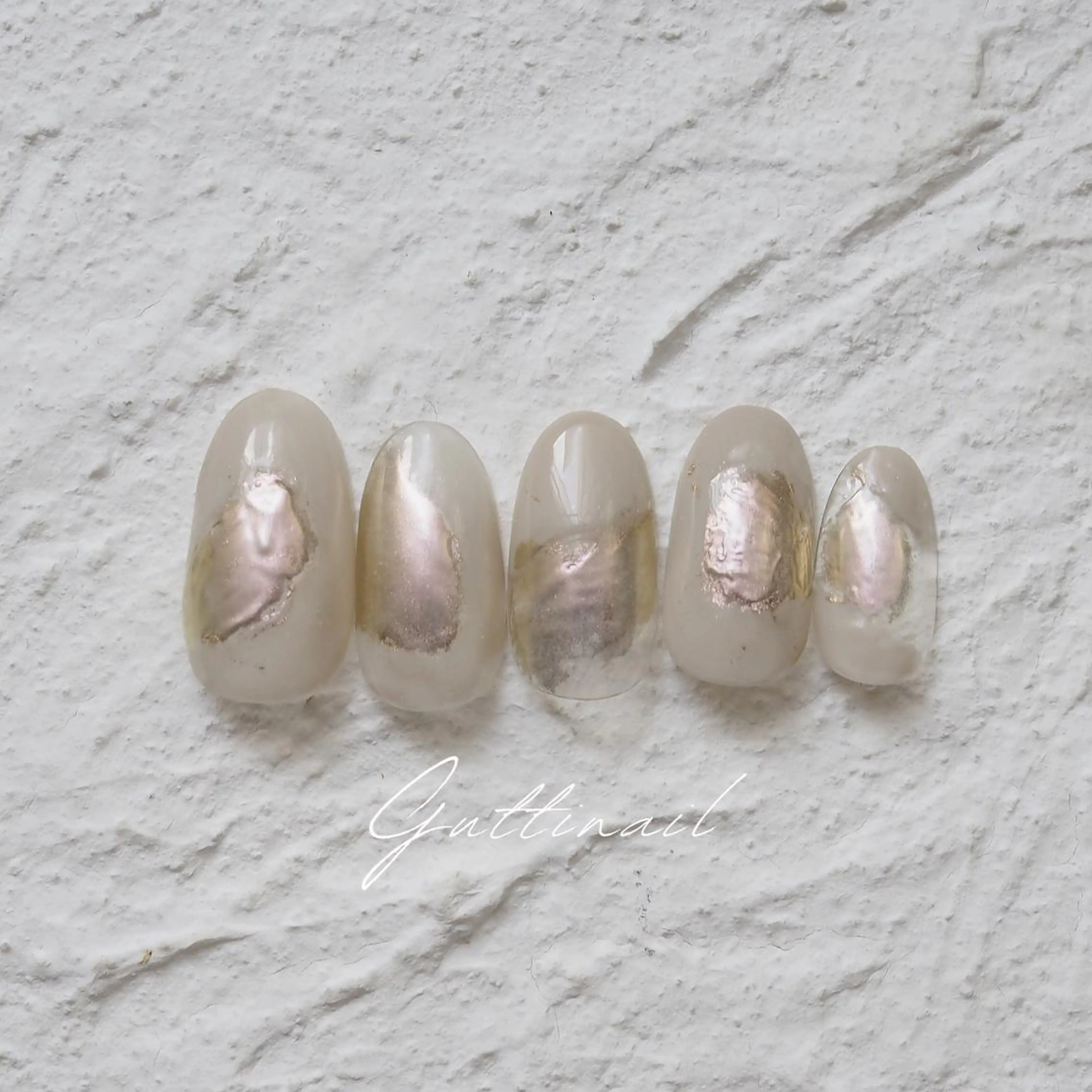 ネイル ミラーネイル ニュアンスネイル セキグチ guttinailのネイルデザイン