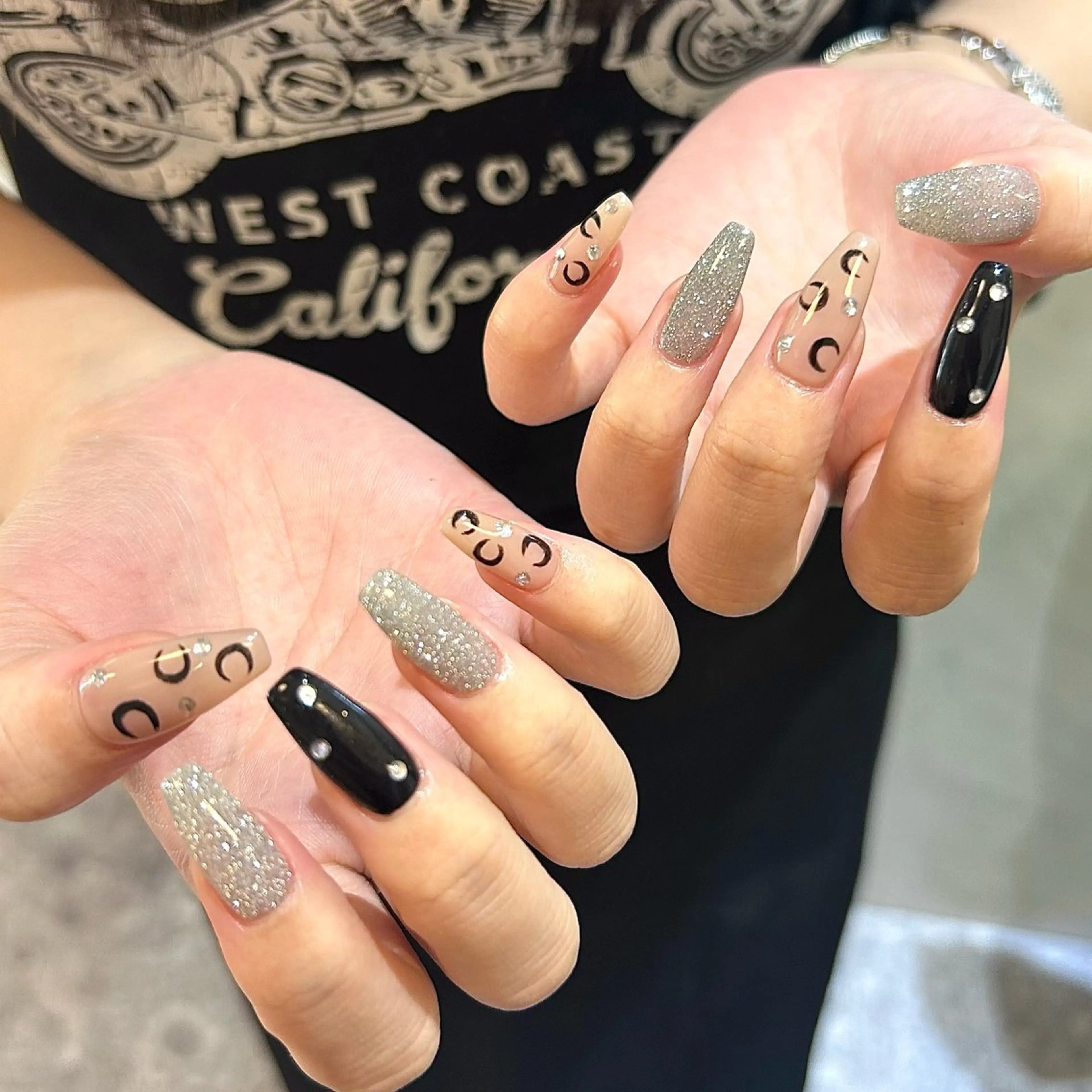 ネイル ハンドネイル 💅🏽 SHIORI🌙のネイルデザイン