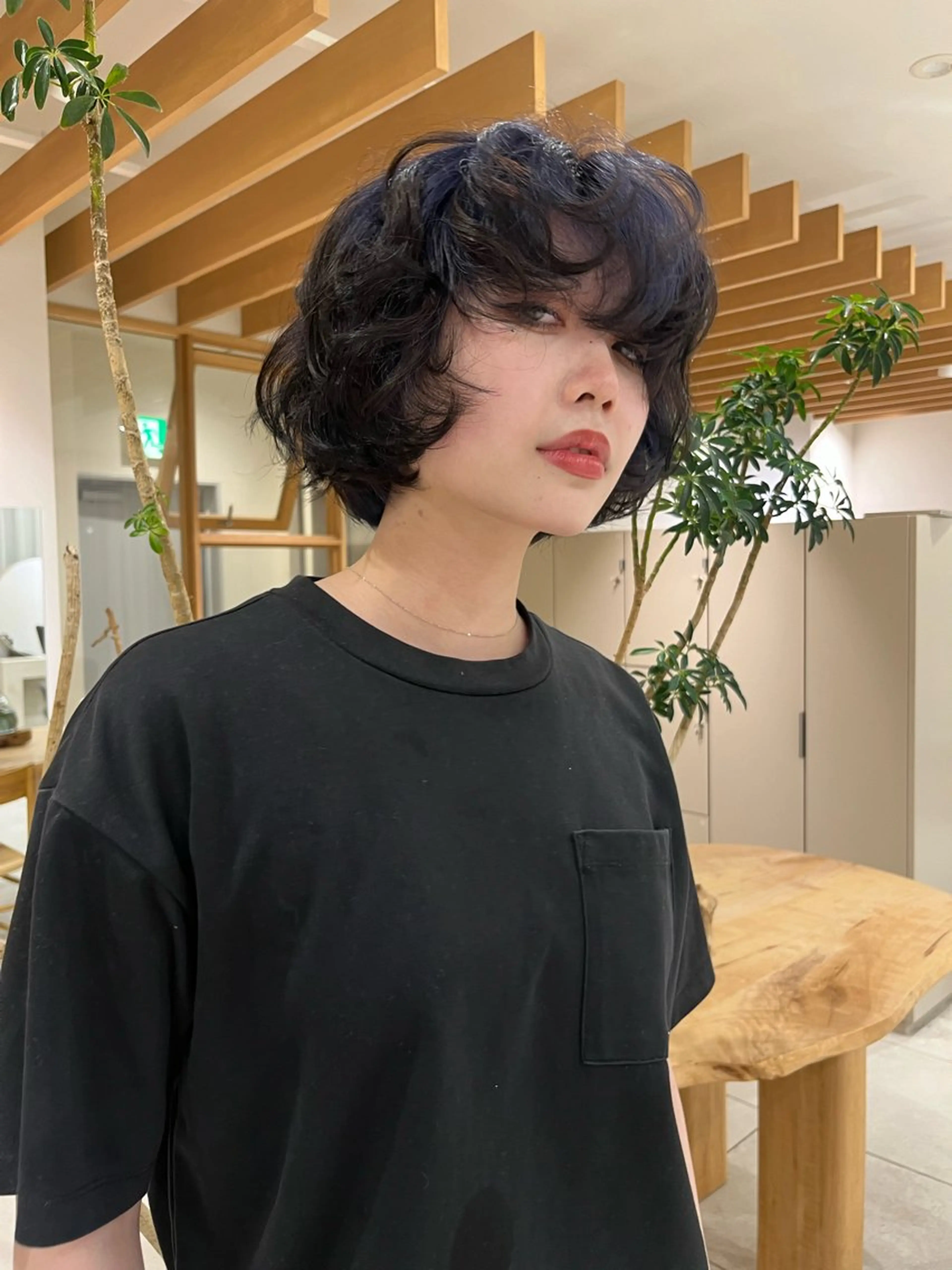 ショート カラー ヘアアレンジ ブリーチ ブルーカラー 似合わせカット 永田 幸のヘアスタイル