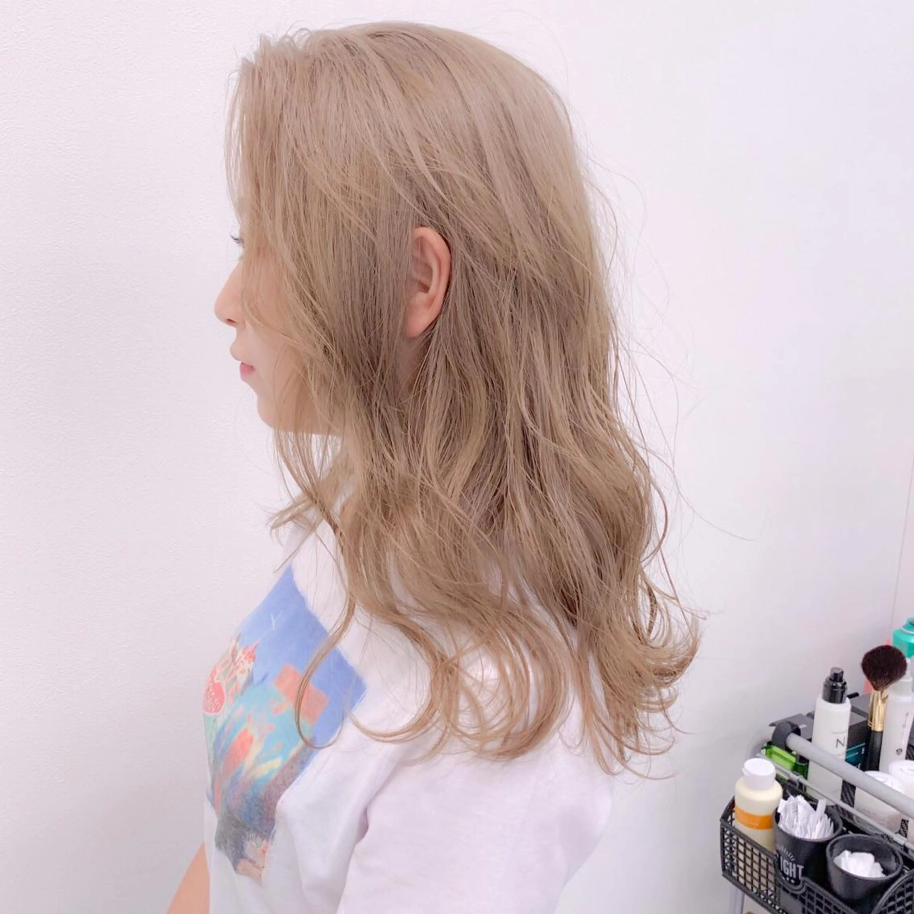 ロング カラー カット ヘアカラー ハイトーン×レイヤー カットTAKUMIのヘアスタイル