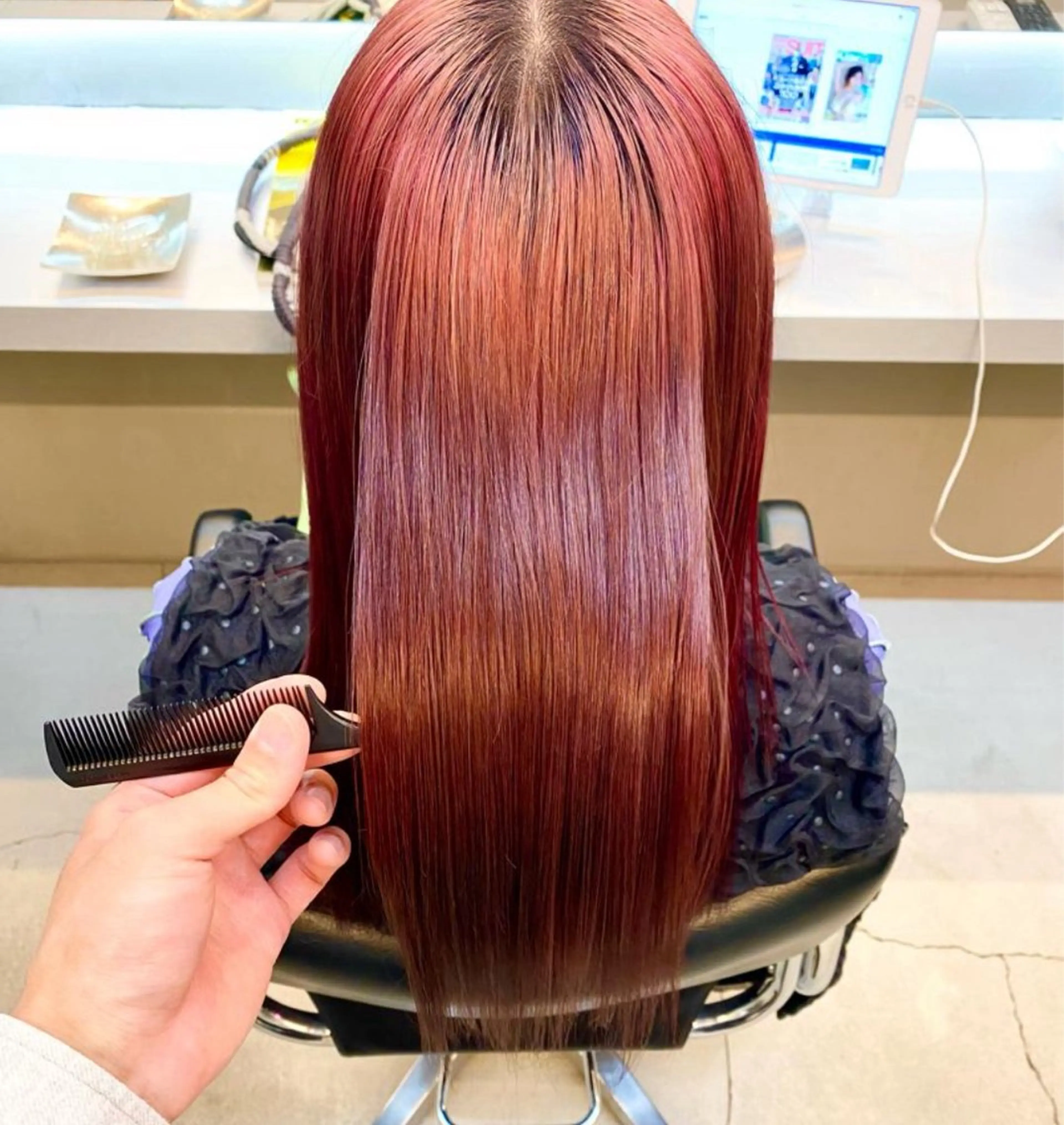 セミロング カラー パーマ レッドカラー 髪質改善 トリートメント ワイドバング 酸熱トリートメント カット ヘアカラー 縮毛矯正 艶髪と透明感を ‼️/若林のヘアスタイル