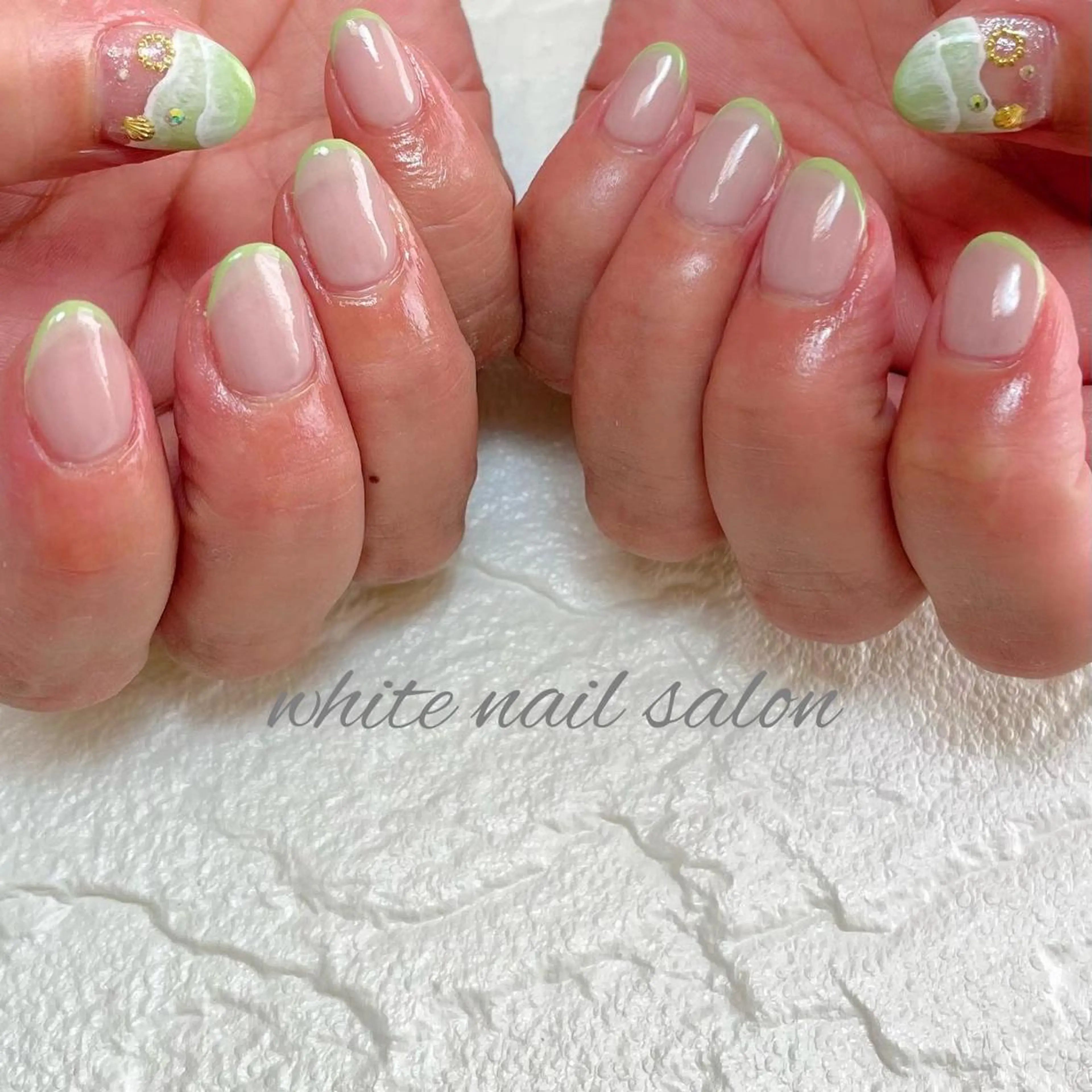 ネイル フットネイル ジェルネイル ハードジェル ラメ(グリッター) 持ち込み ハンドネイル white nail salonのネイルデザイン