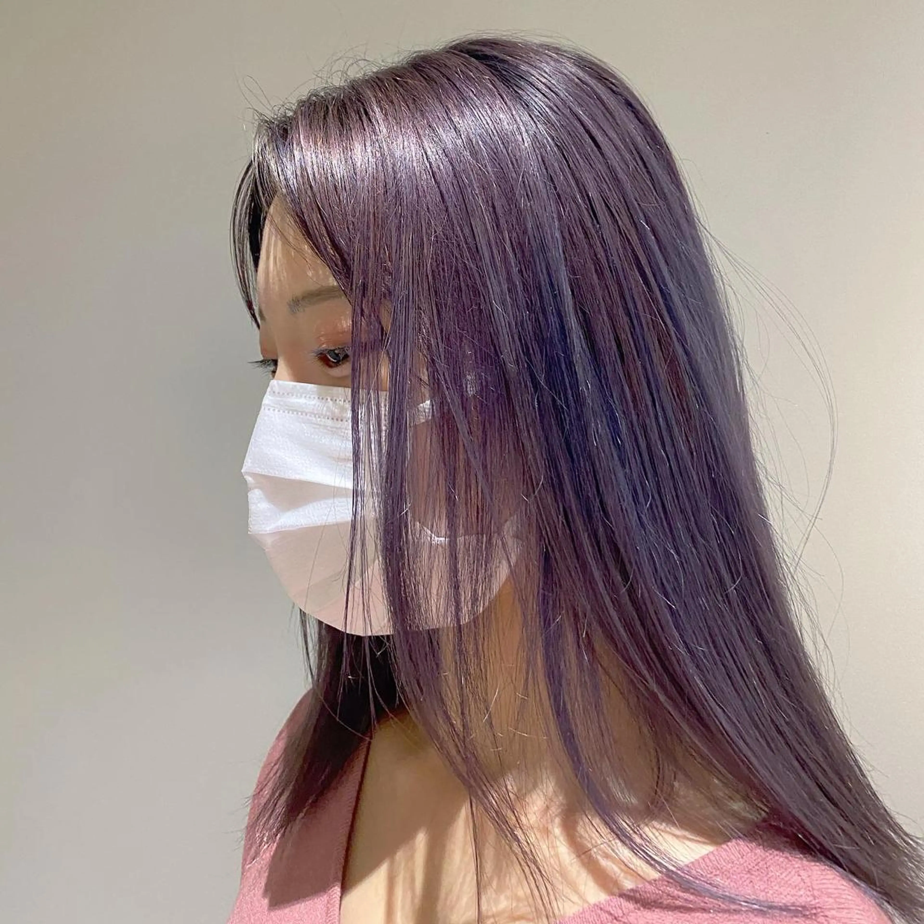 ミディアム カラー 美髪ストレート 川本雄己のヘアスタイル