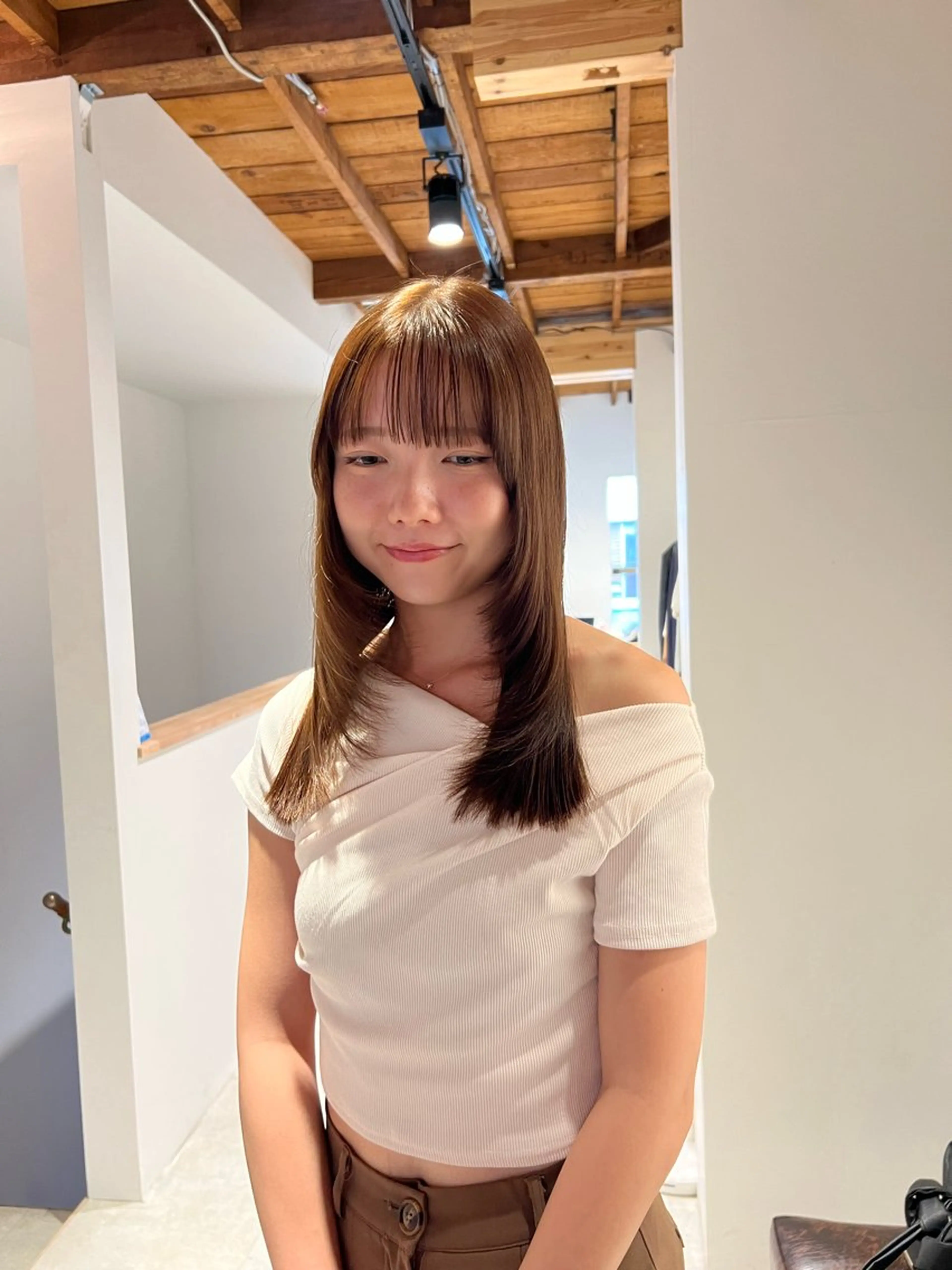 セミロング カラー io濱川 遥のヘアスタイル