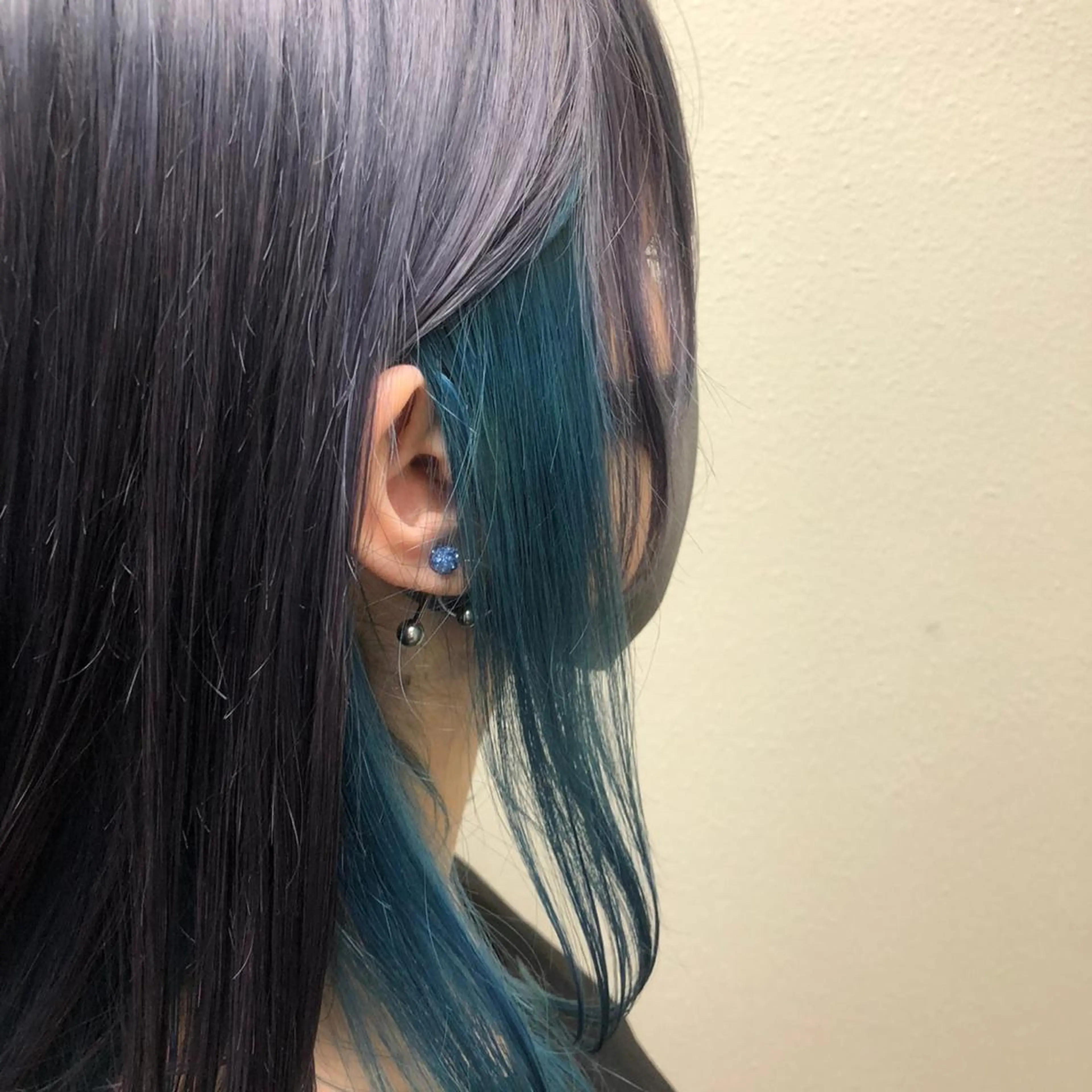 ミディアム カラー アディクシーカラー アッシュ バレイヤージュ ミストバング ベージュカラー ヘアカラー トリートメント ヘアセット 髪質改善色素改善特化 keiのヘアスタイル