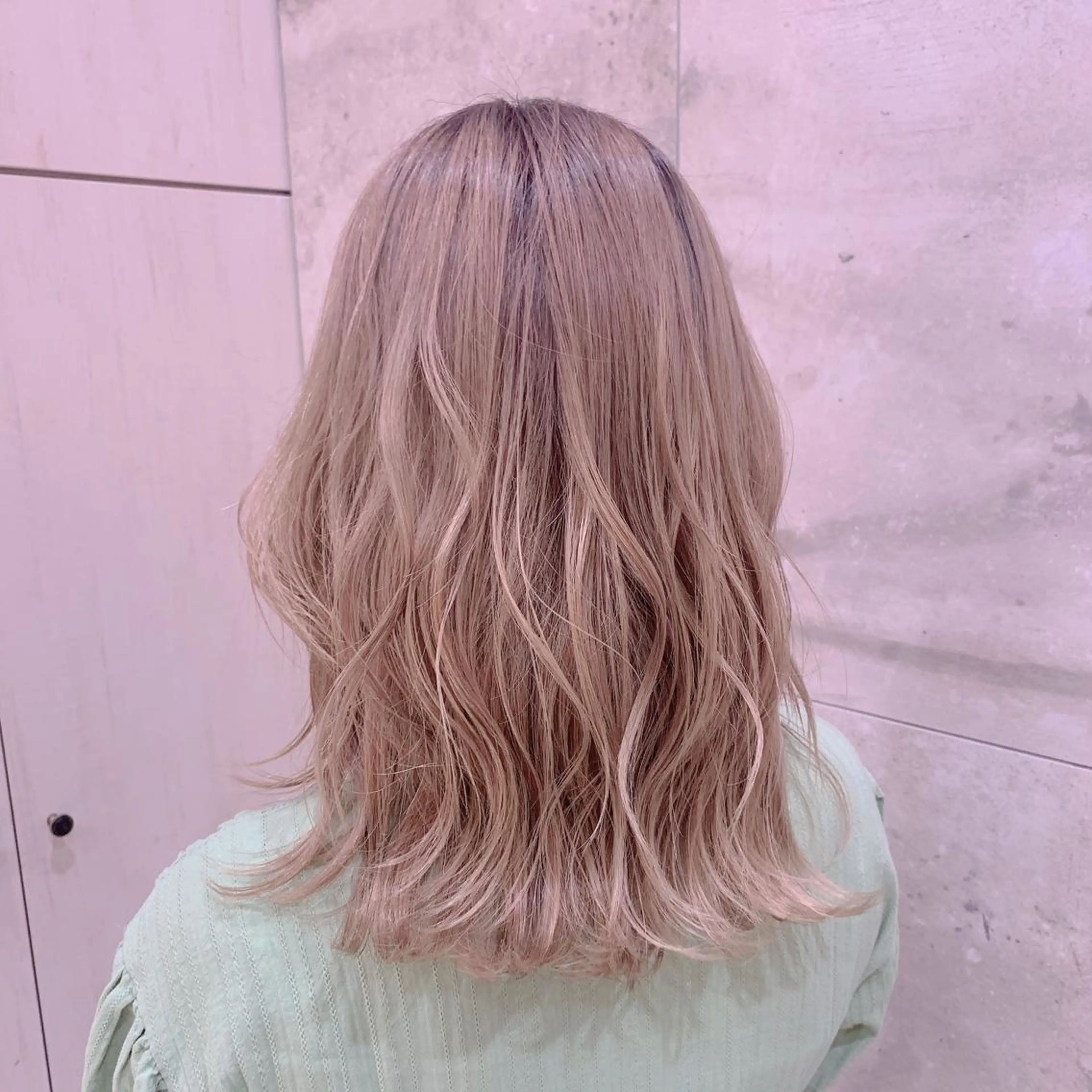 カラー 韓国🇰🇷透明感 ERIのヘアスタイル