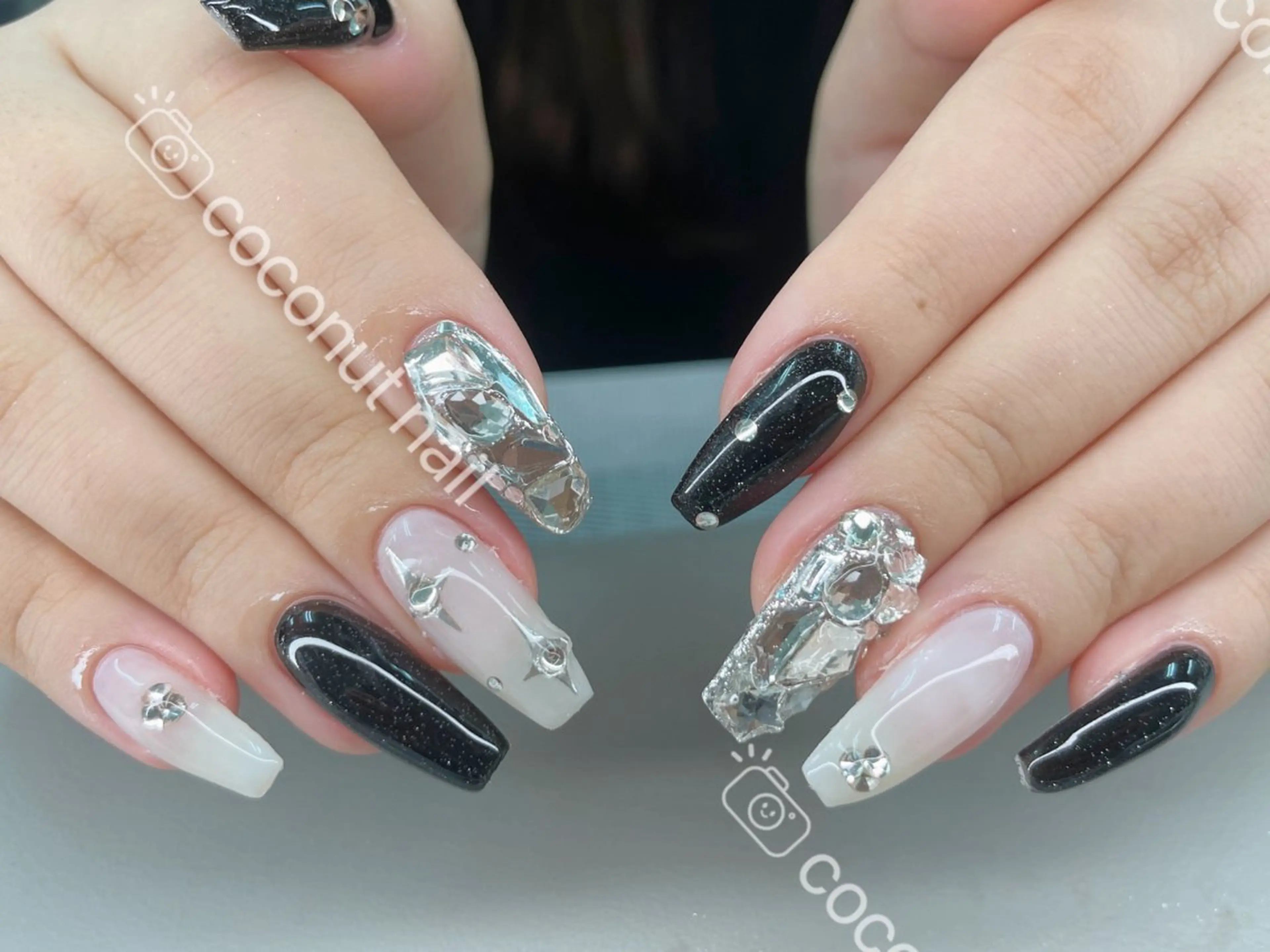ネイル ハンドネイル 神田 ココナッツのネイルデザイン