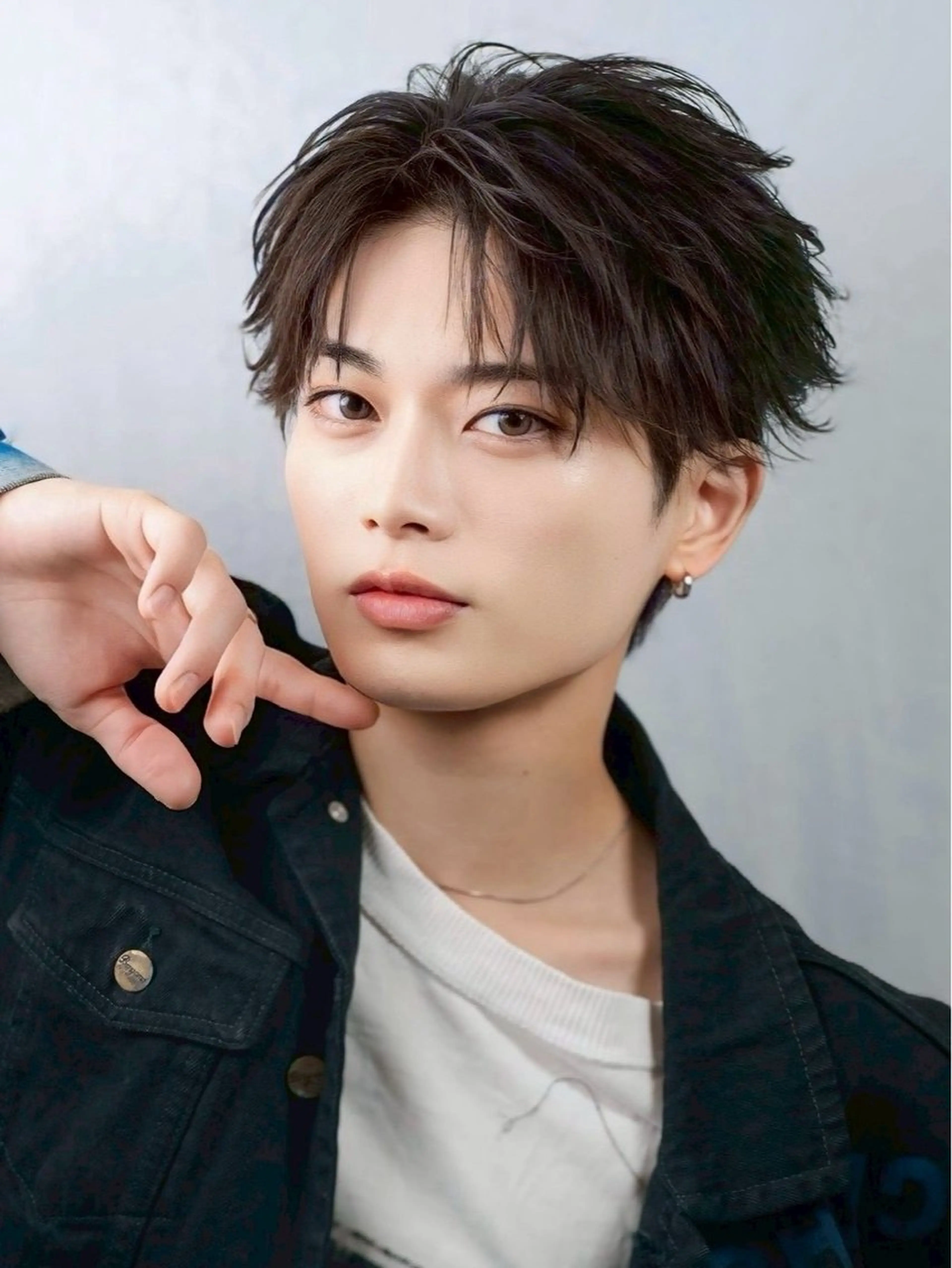 【ご新規様限定クーポン】🔥学生圧倒的人気NO.1🔥 カット➕フェザーパーマ➕3STEPトリートメントの写真