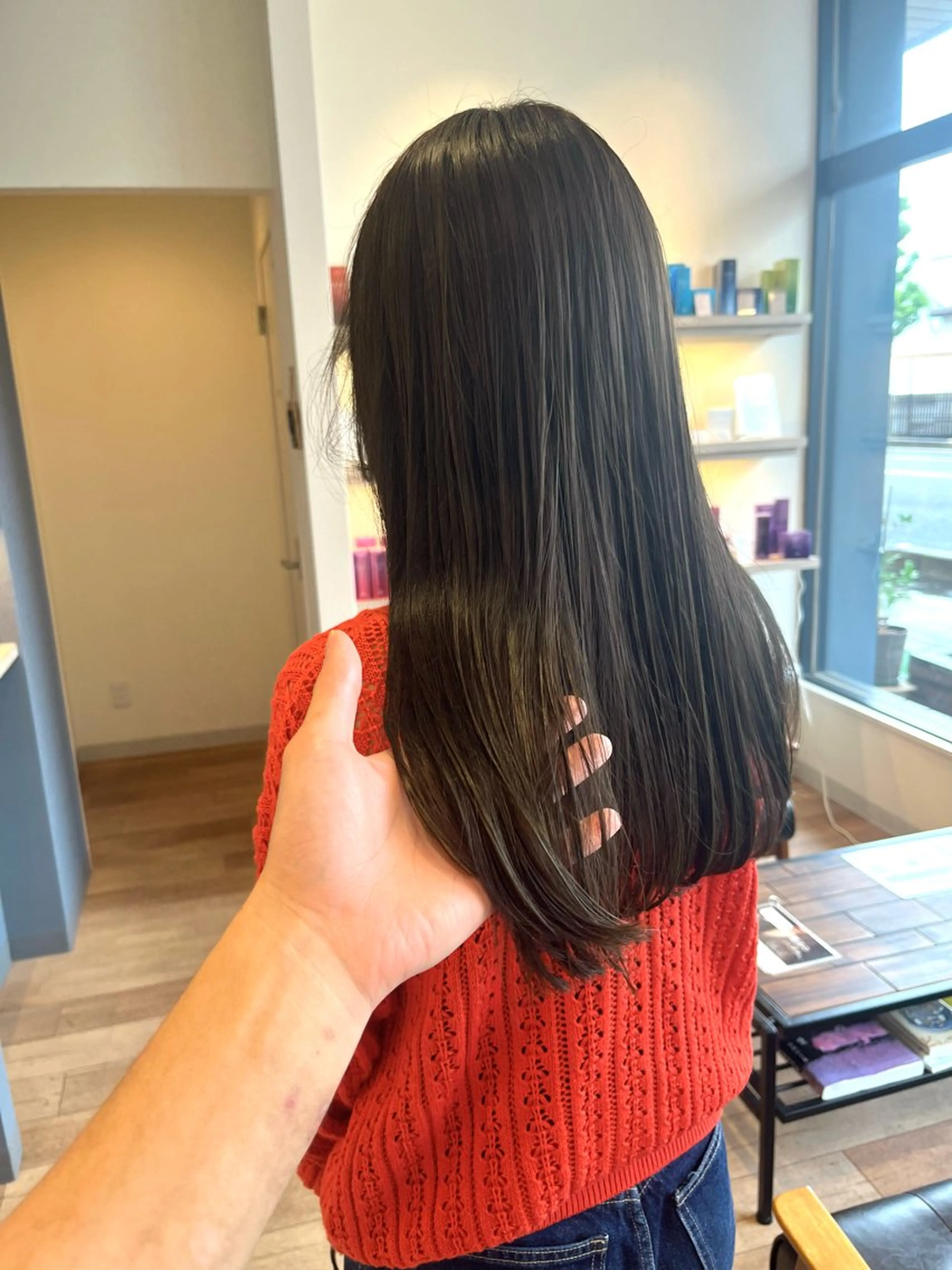 ロング カラー ヘアカラー トリートメント セジールヘアメゾン所属・韓国レイヤー/透明感 カラー🐈曾根高のヘアスタイル