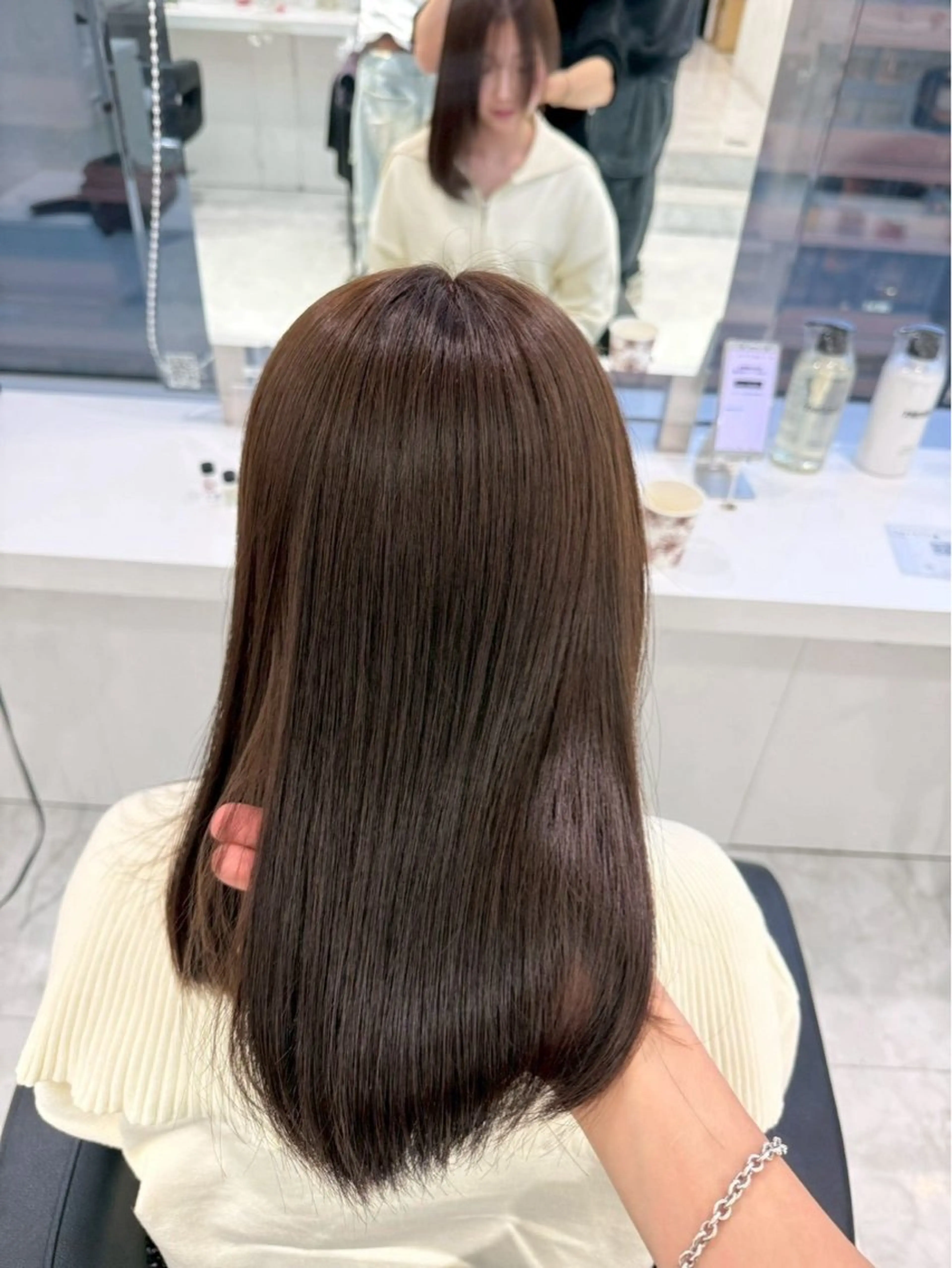 セミロング グレージュ🩶/韓国 /赤み消しカラー♬のヘアスタイル