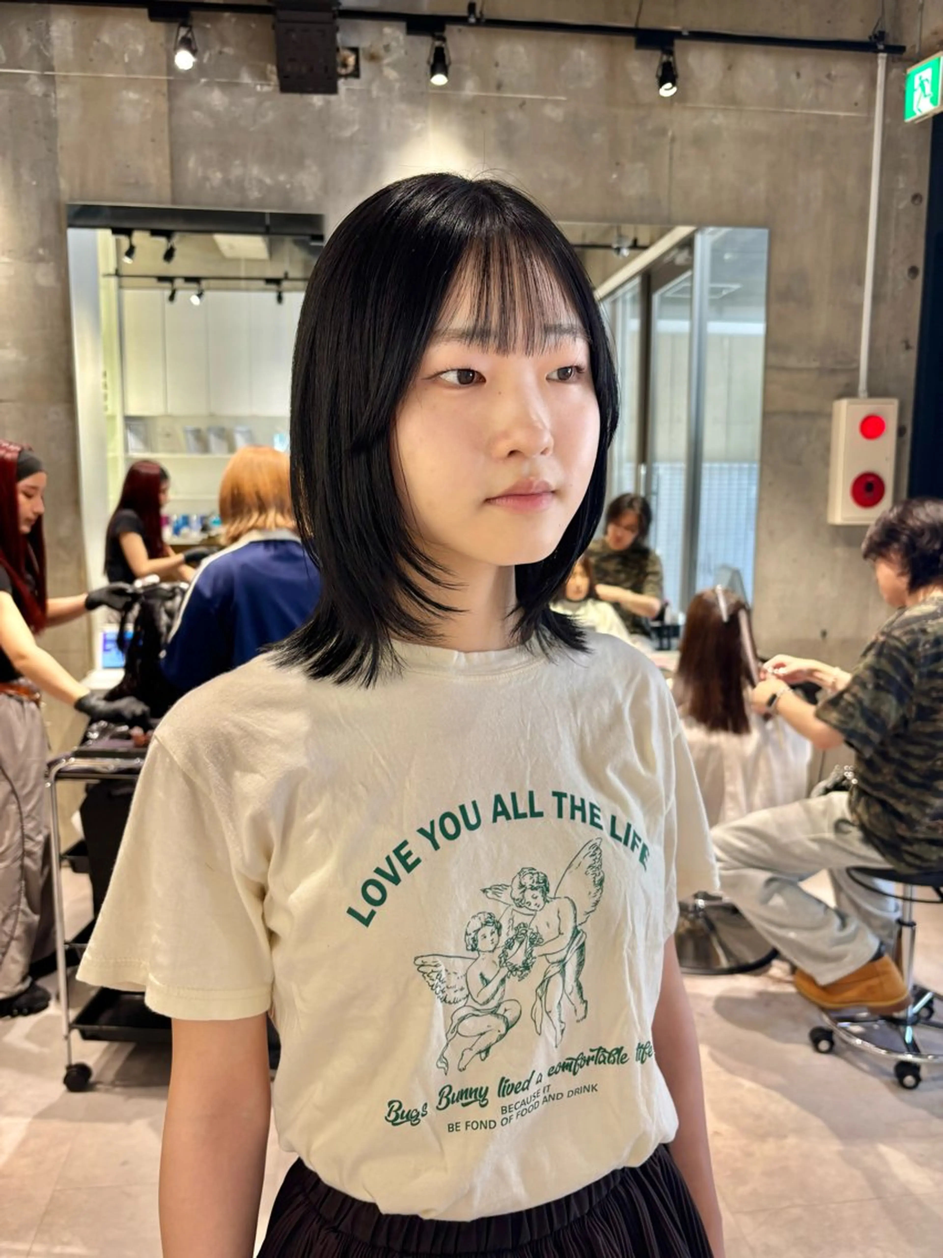 ショート カラー ボブレイヤー ボブ 顔周りカット 伸ばしかけ レイヤーカット カット mina🪐立川駅/ 無料ショートカットのヘアスタイル