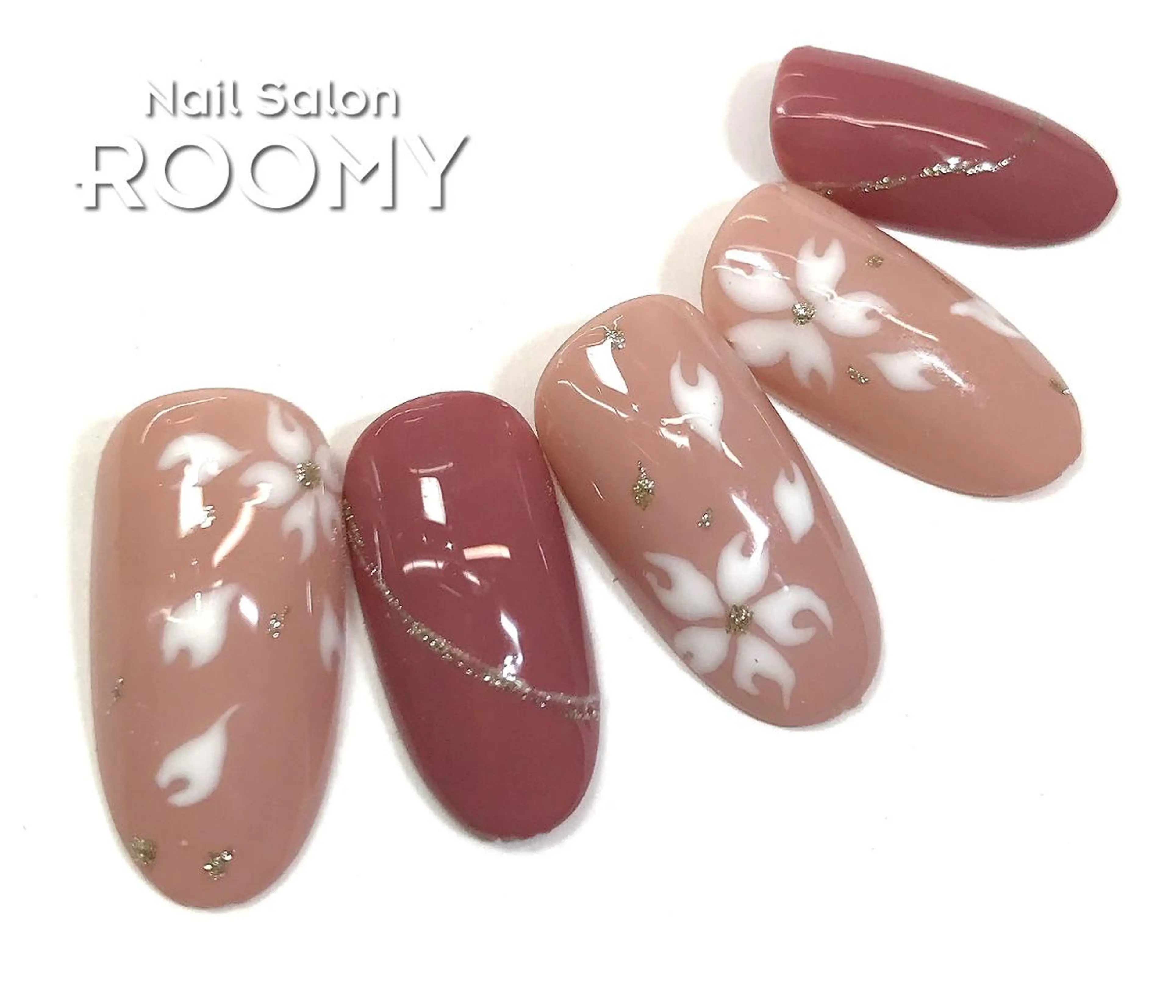 ネイル 桜ネイル イワサキ  のネイルデザイン