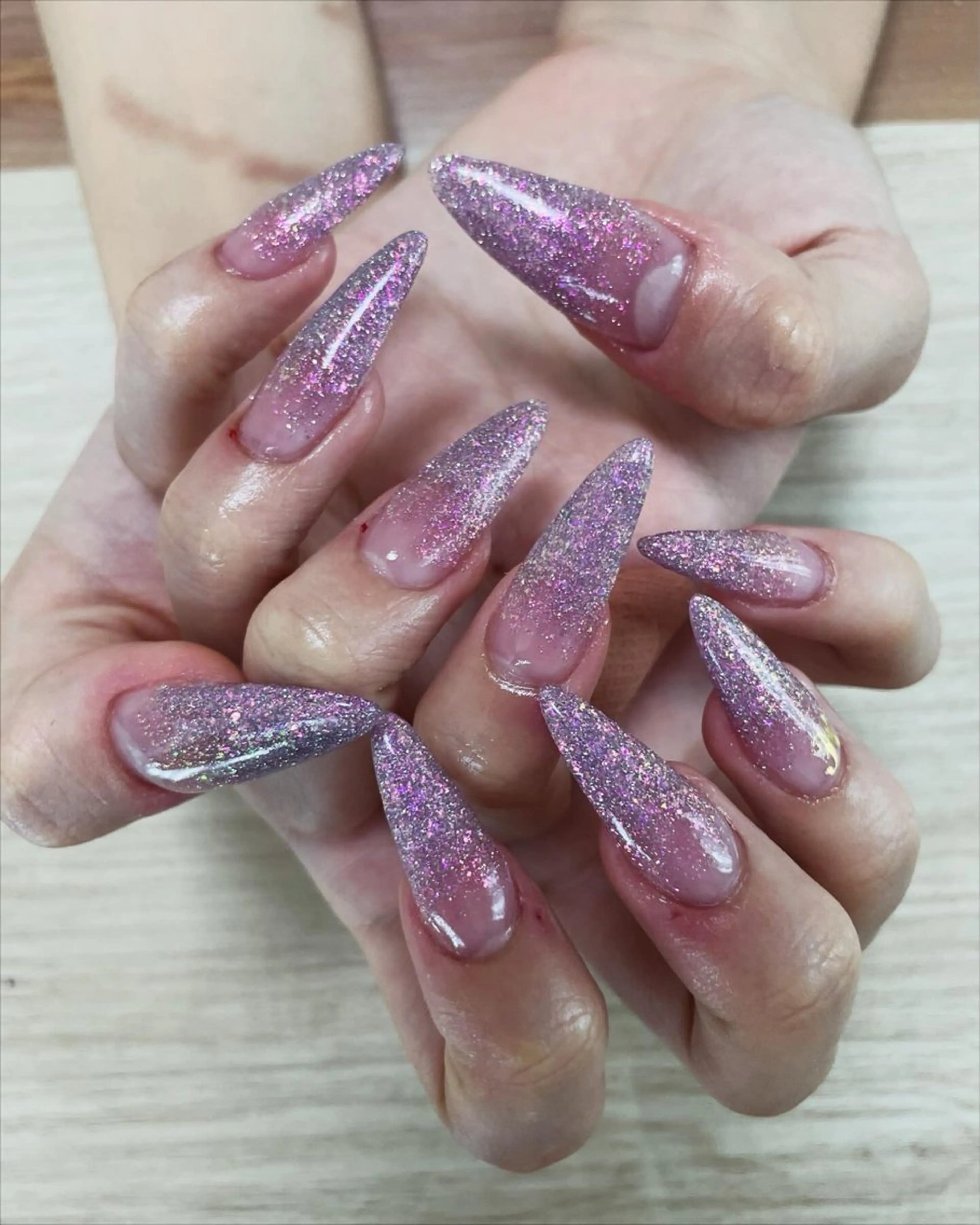 ネイル フラッシュネイル ジェルネイル グラデーション ラメ(グリッター) ラメグラデーション AZNAIL matsudaのネイルデザイン