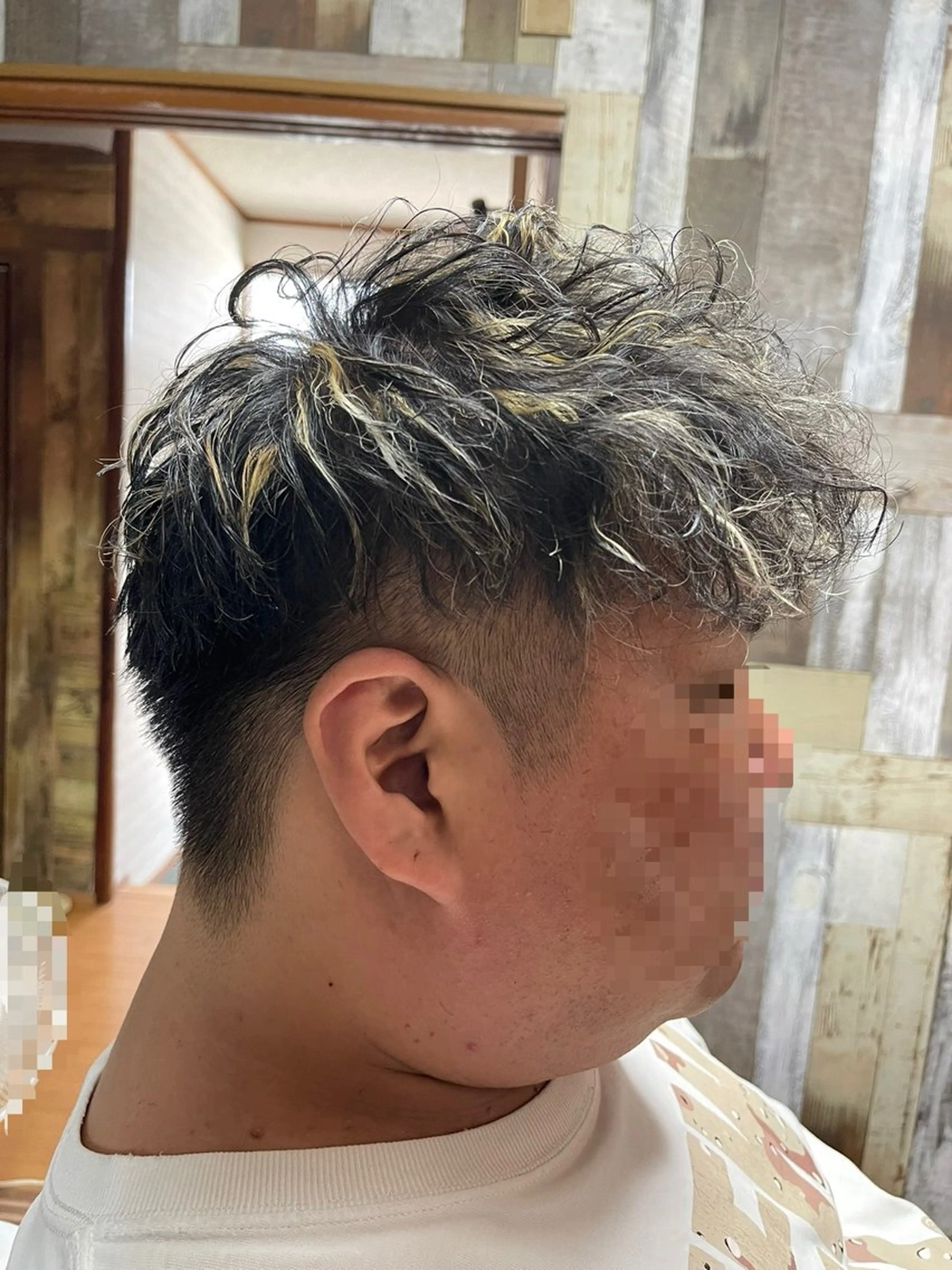 カラー パーマ メンズ メンズハイライト スペインカール ハイライトカラー カット ヘアカラー パーマ トリートメント spaski所属・メンズ特化型/永井 友貴のヘアスタイル