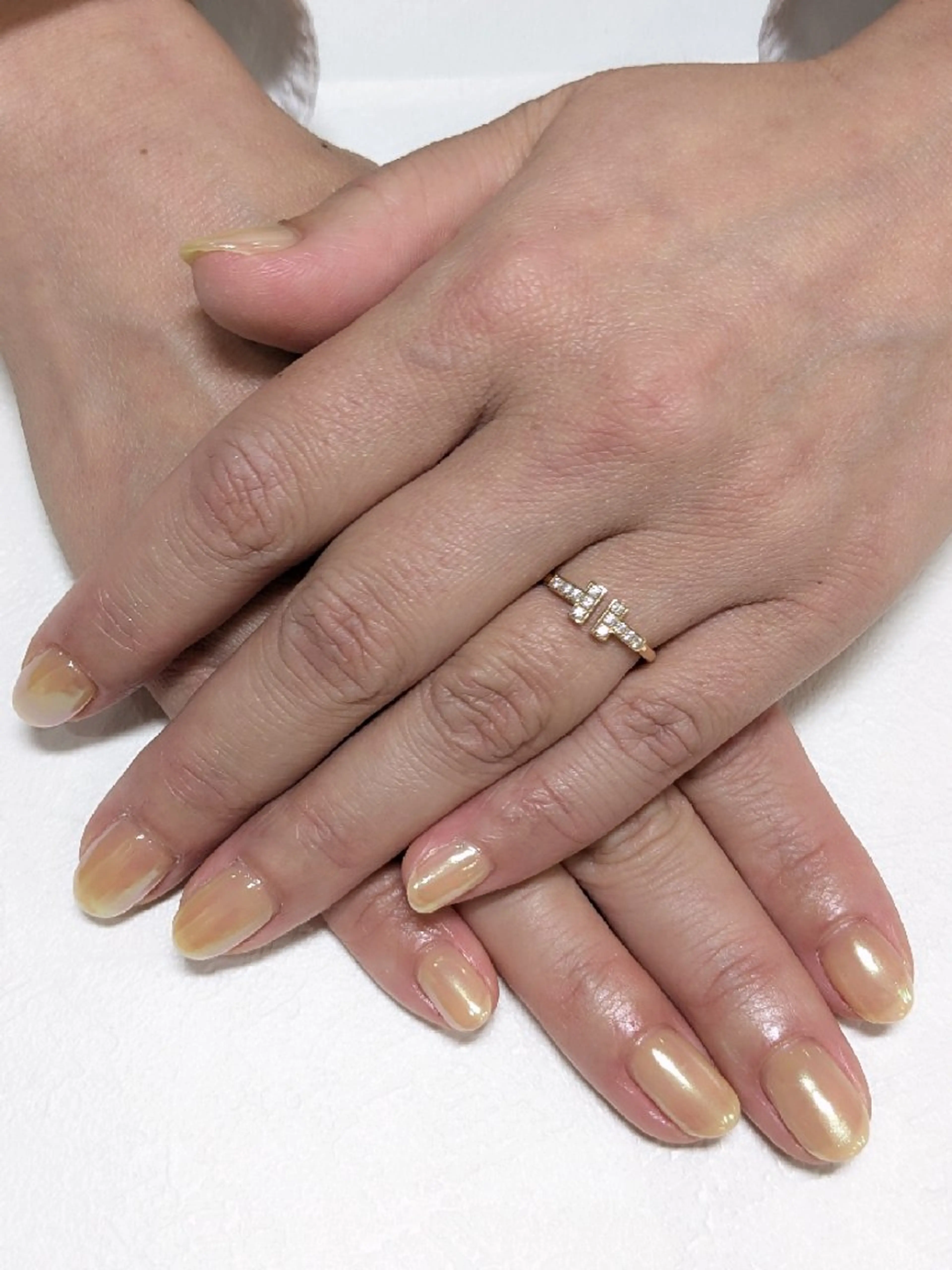 ネイル ミラーネイル ワンカラーネイル 黄色 abbie蒲田所属・abbie mibeのネイルデザイン