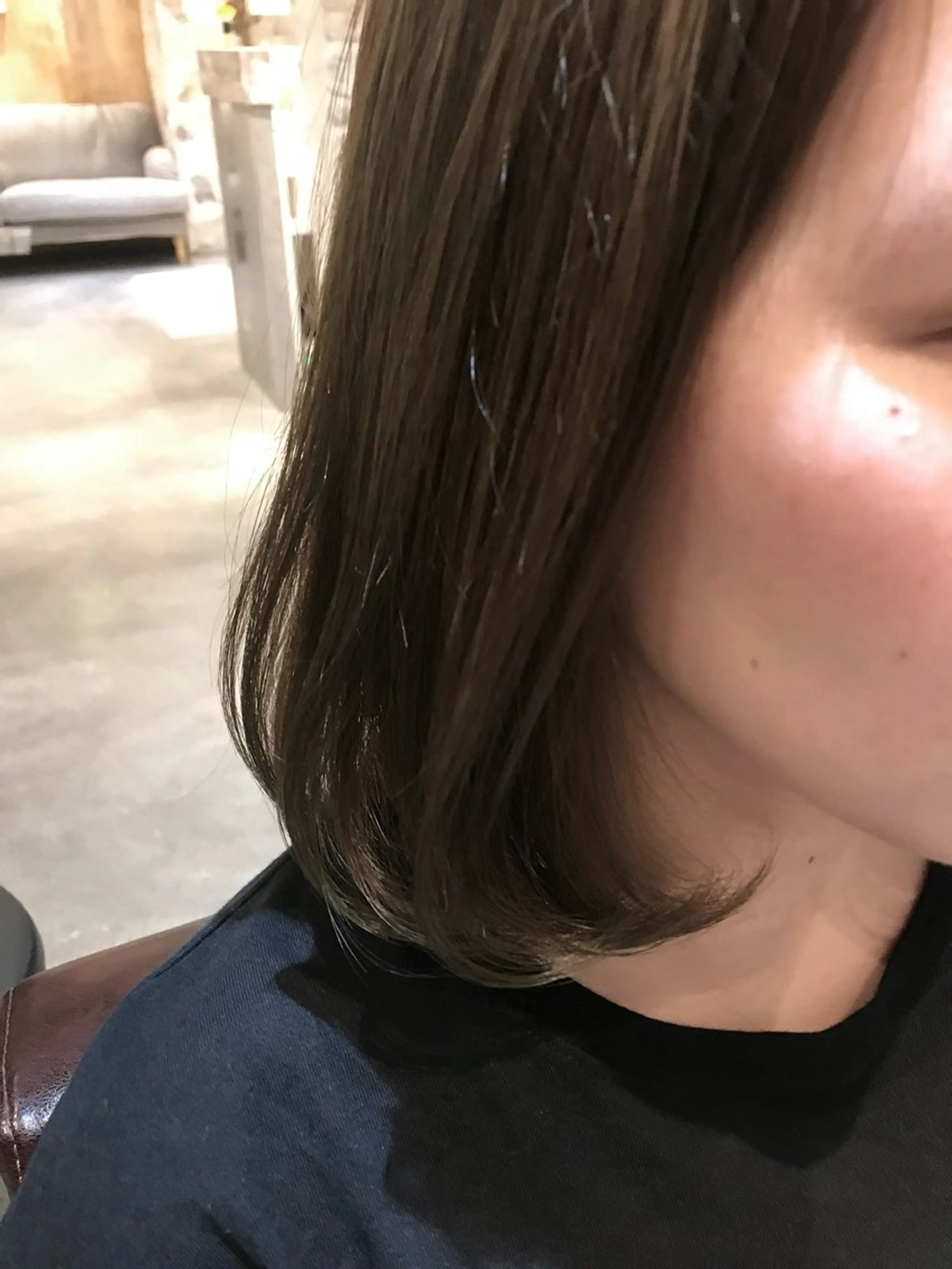 ミディアム カラー AUBE hair ales福岡平尾店所属・塚本 昂のヘアスタイル