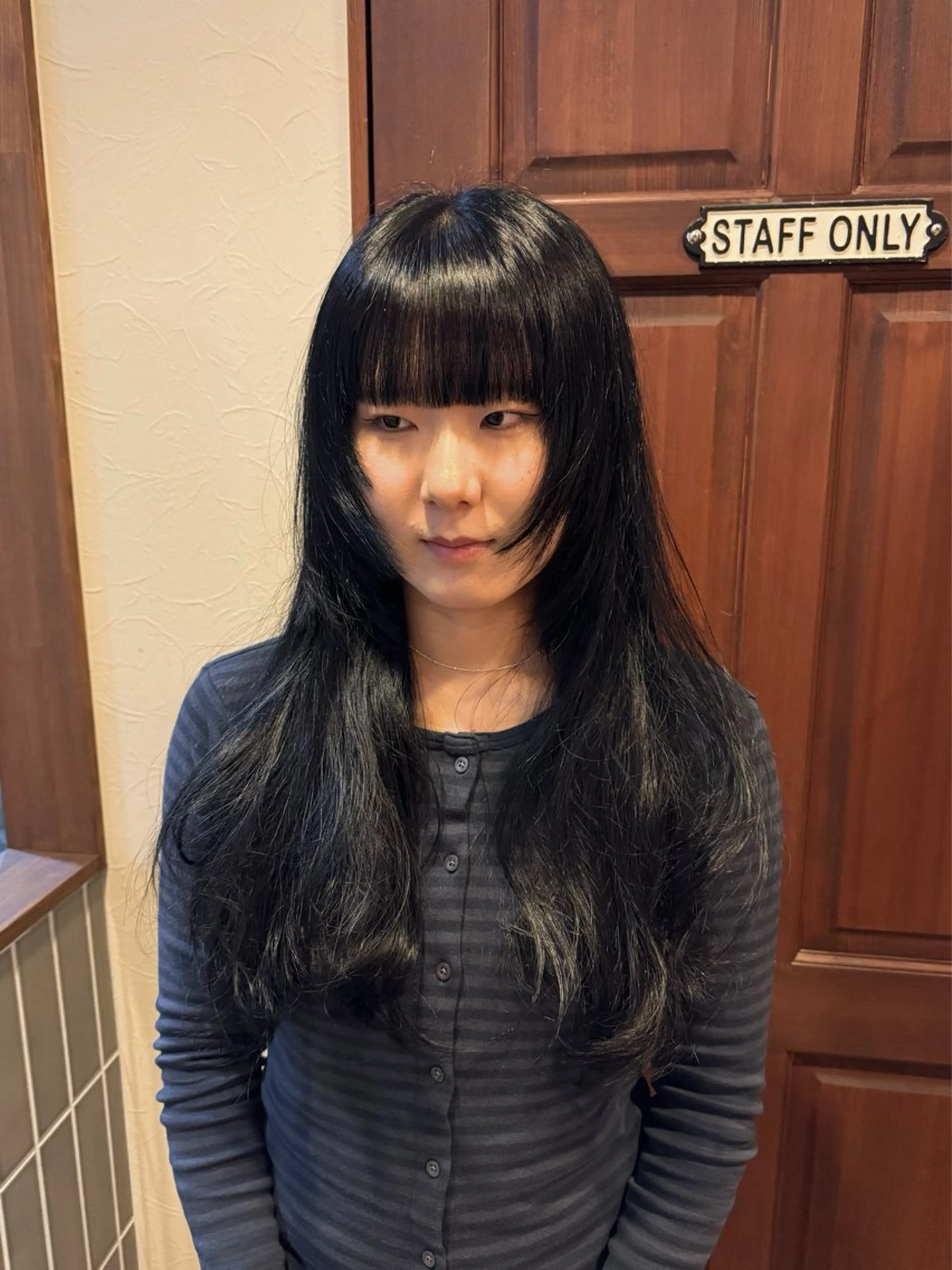 ロング 顔周りカット YUURI カットモデルのヘアスタイル