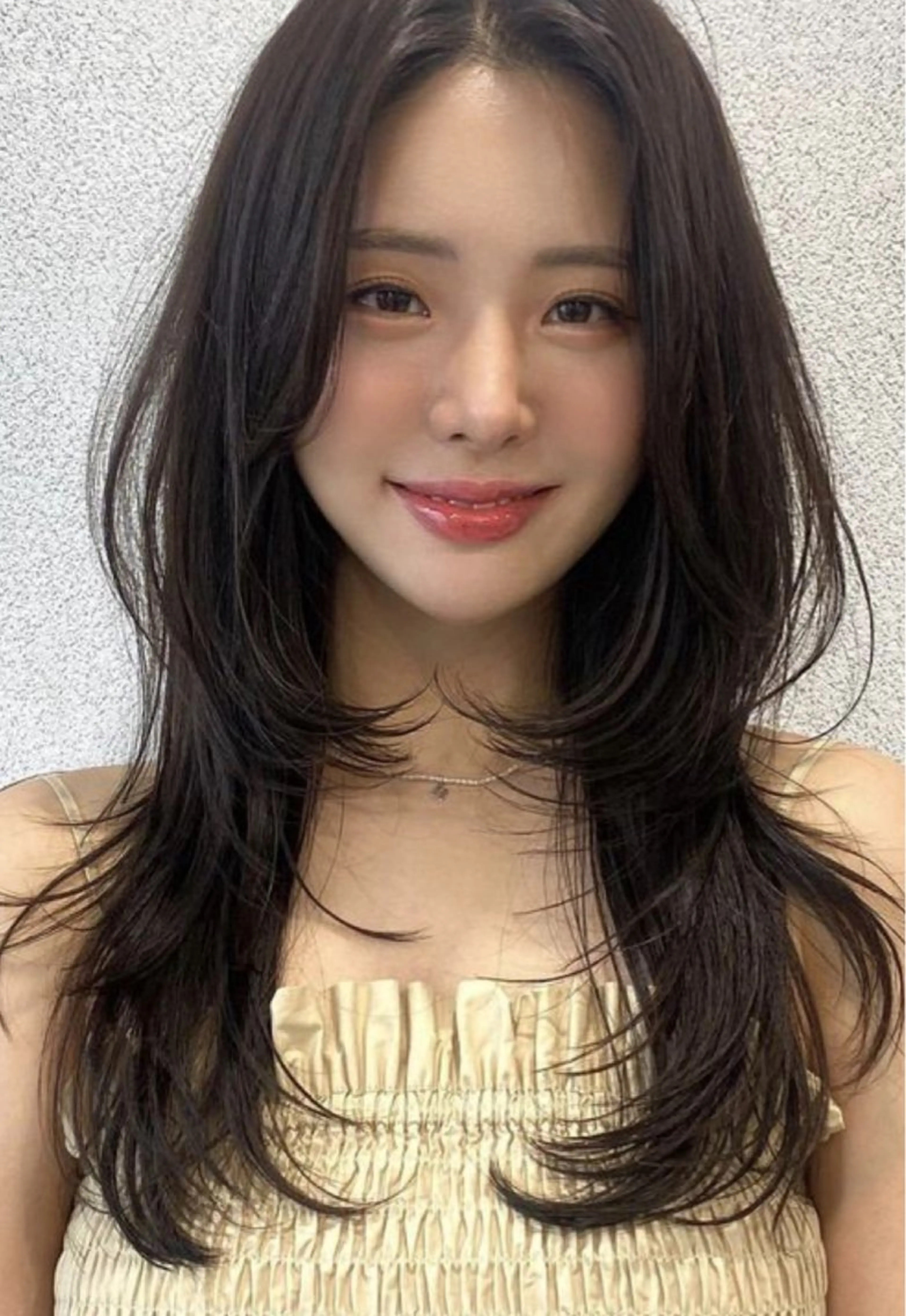 ロング デザインカット レイヤーカット ロング カット ヘアカラー トリートメント レイヤーカット🎀 kanaのヘアスタイル