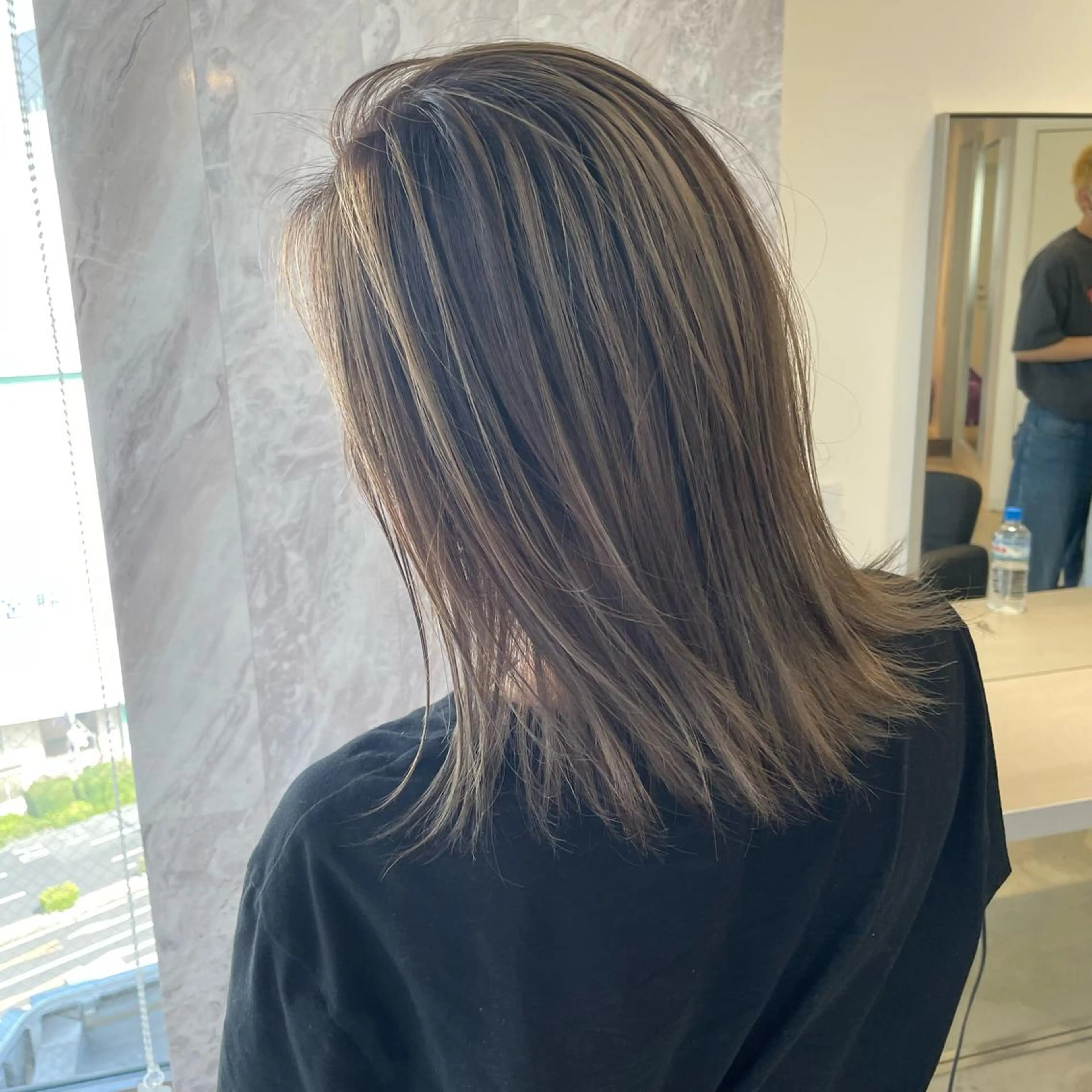 ミディアム カラー ヘアアレンジ バレイヤージュ レイヤーカット カット ヘアカラー トリートメント 🎗秋山勇/ GEAR.代表のヘアスタイル