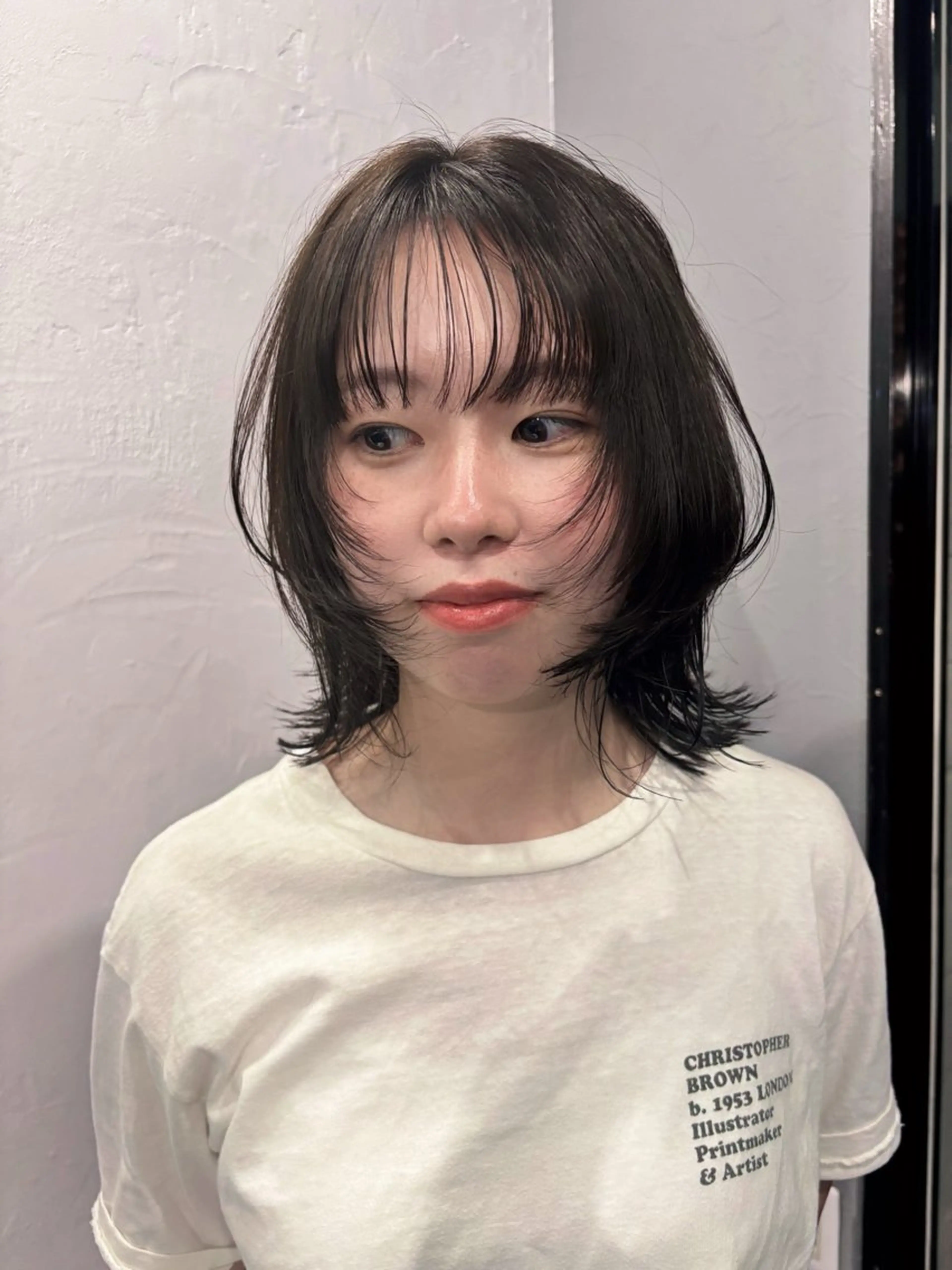 ミディアム レイヤーカット 【NARVIS】 菅田愛華のヘアスタイル