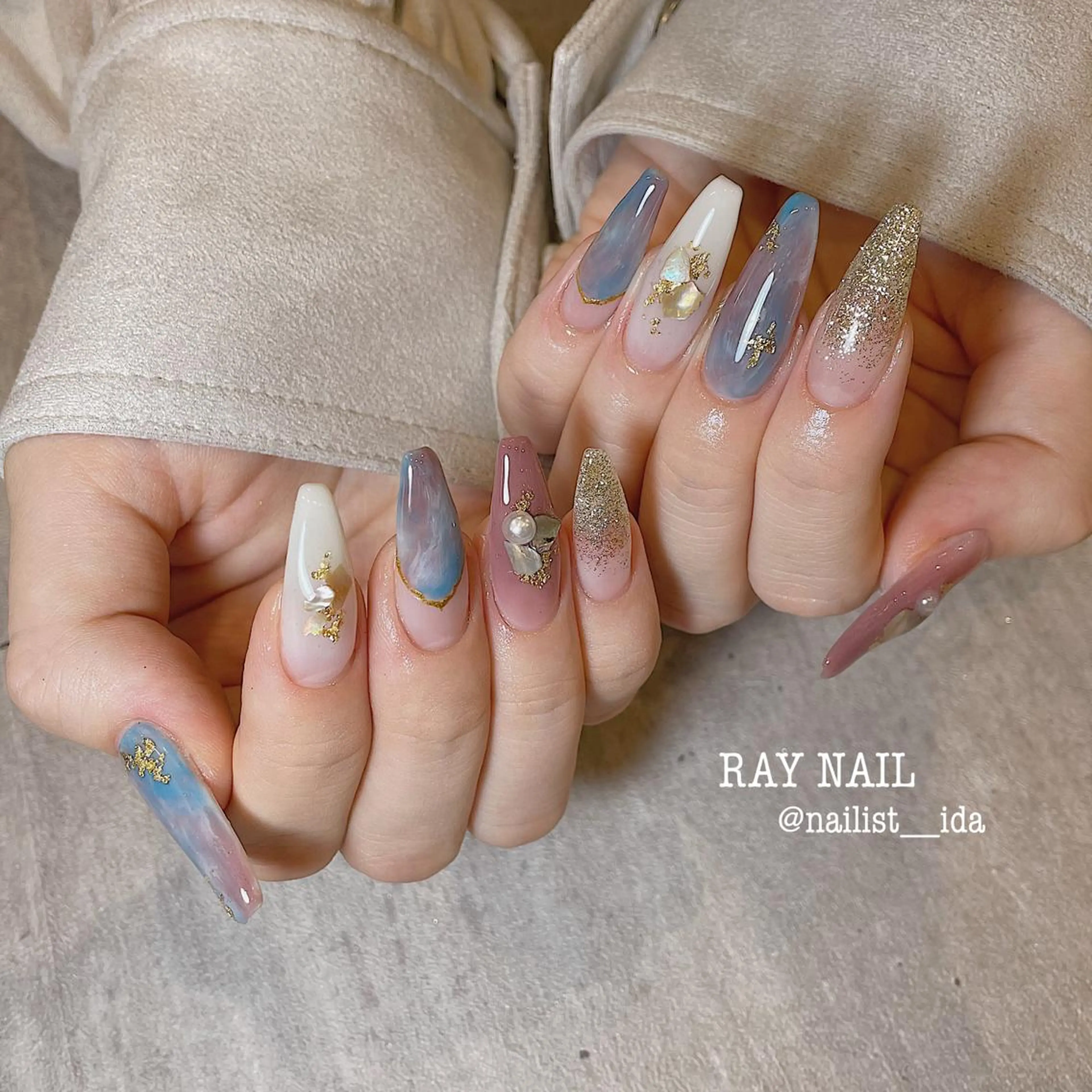 ネイル ロングネイル ニュアンスネイル 夏ネイル Arowa 伊田のネイルデザイン