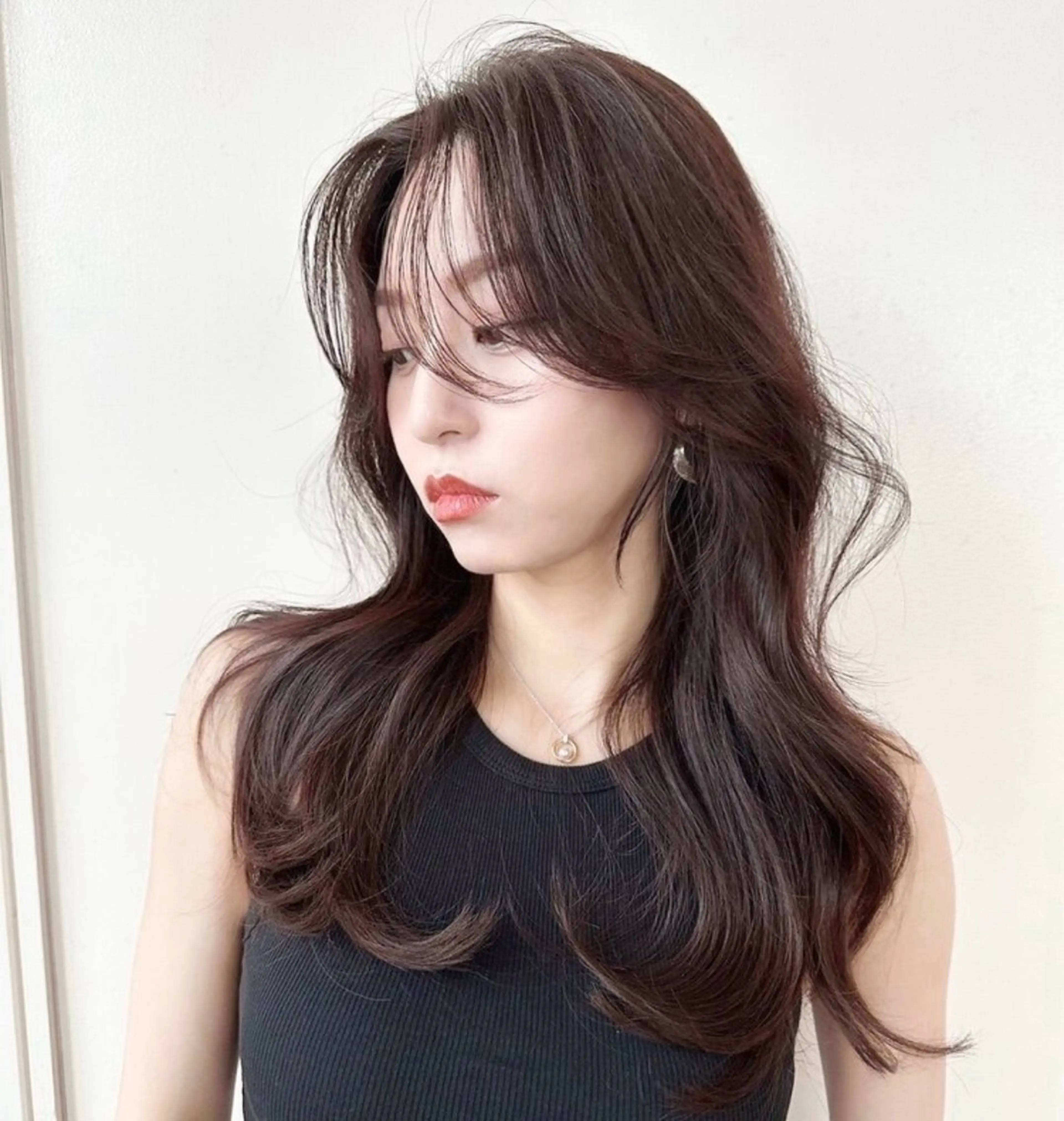 ロング ロングレイヤー 韓国風ヘア レイヤーカット ロング カット トリートメント 吉川 陽菜のヘアスタイル