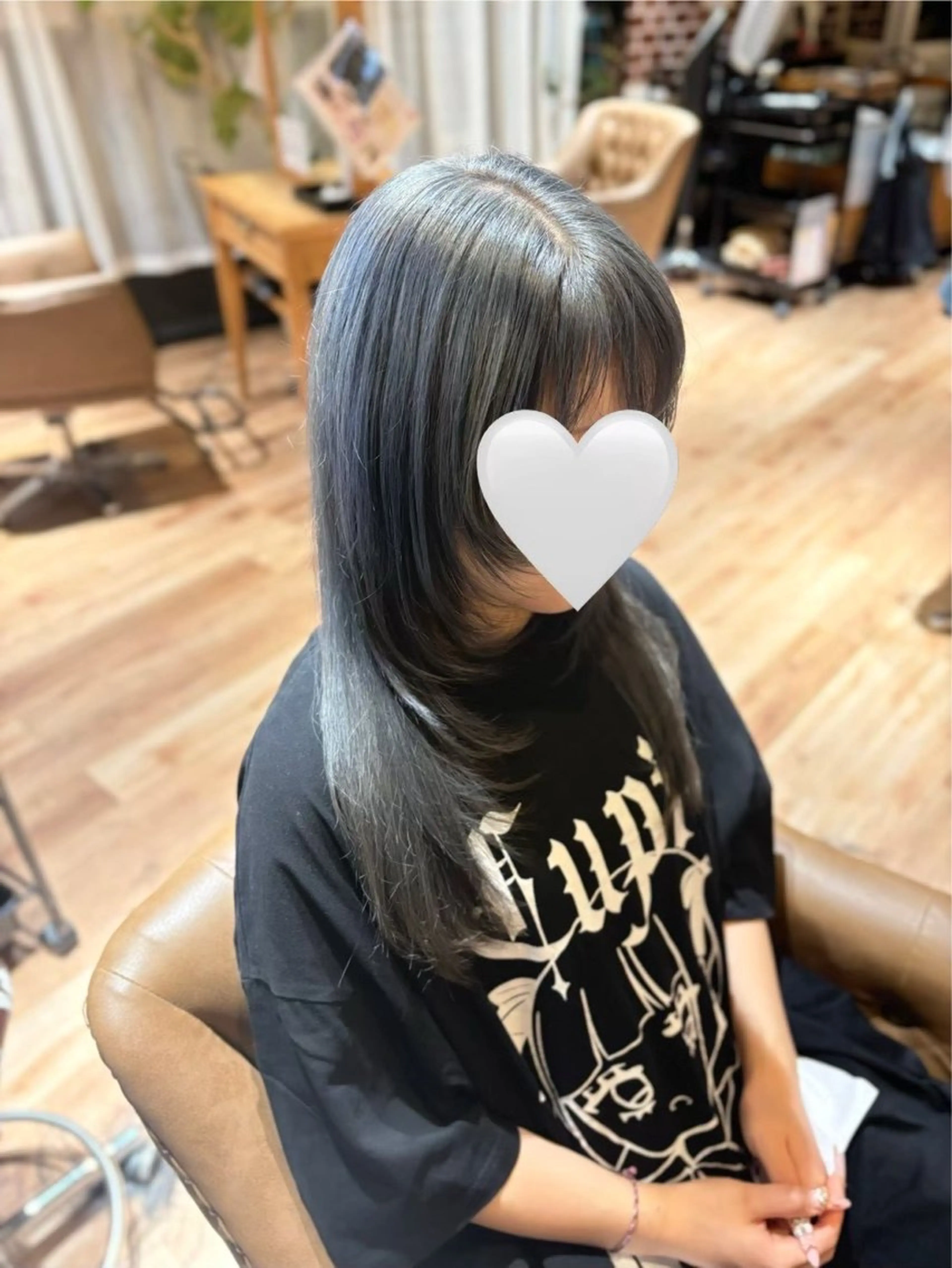 カラー 岡北 さくらのヘアスタイル