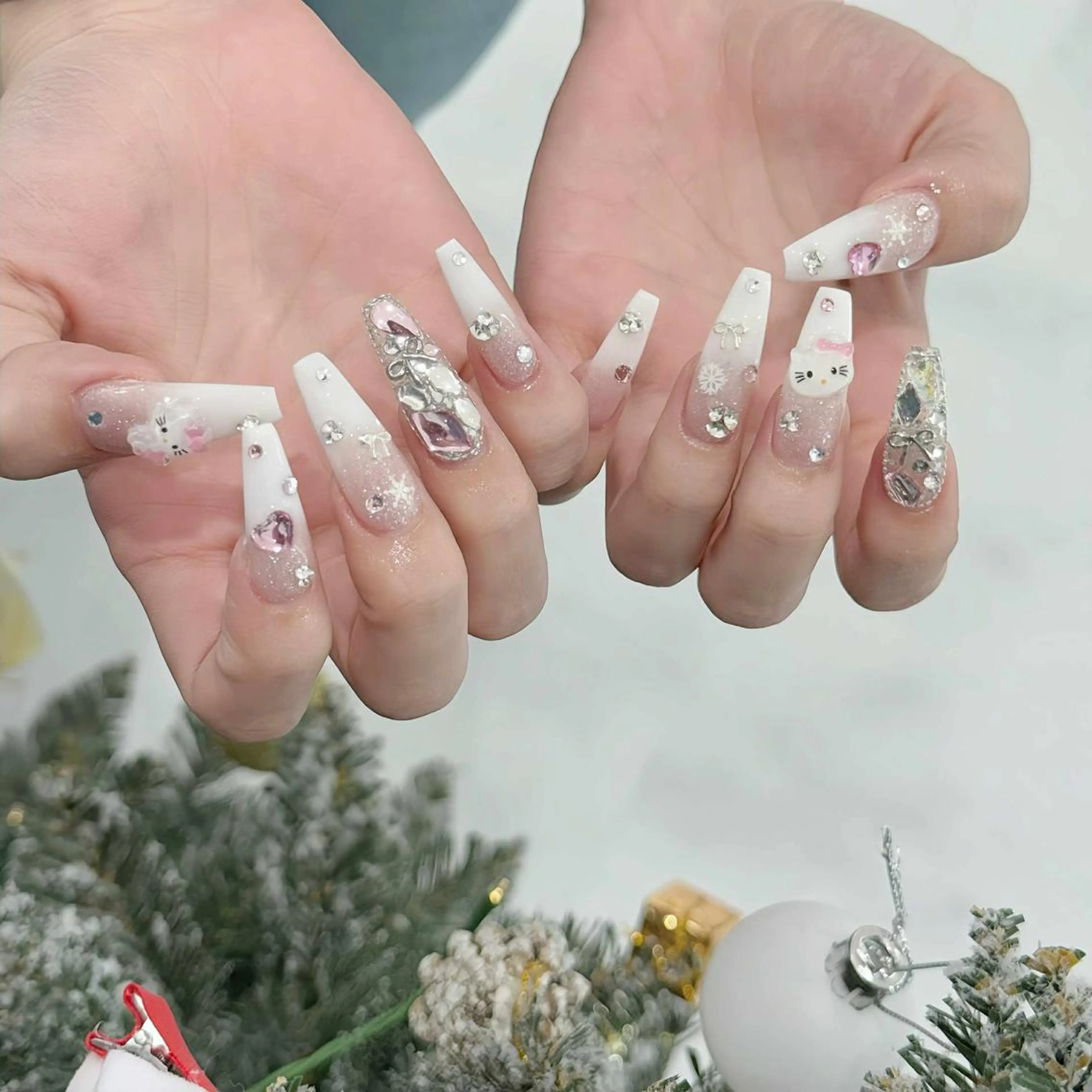 ネイル アートネイル オーロラネイル ブルー チークネイル フットネイル NAILS168 新大久保店のネイルデザイン