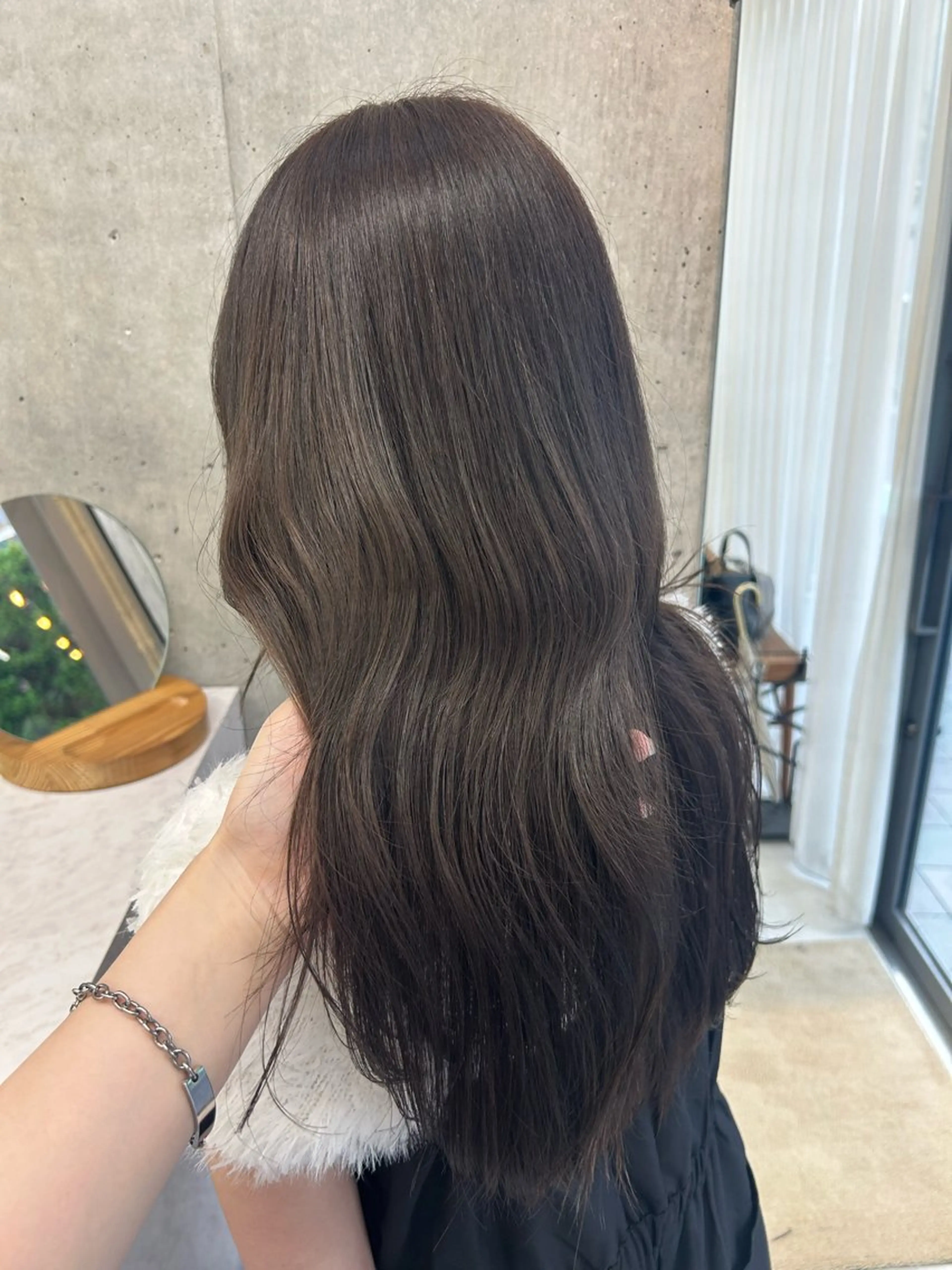 セミロング ピンクラベンダー ヘアカラー トリートメント LOE Yuuka/42🩵のヘアスタイル