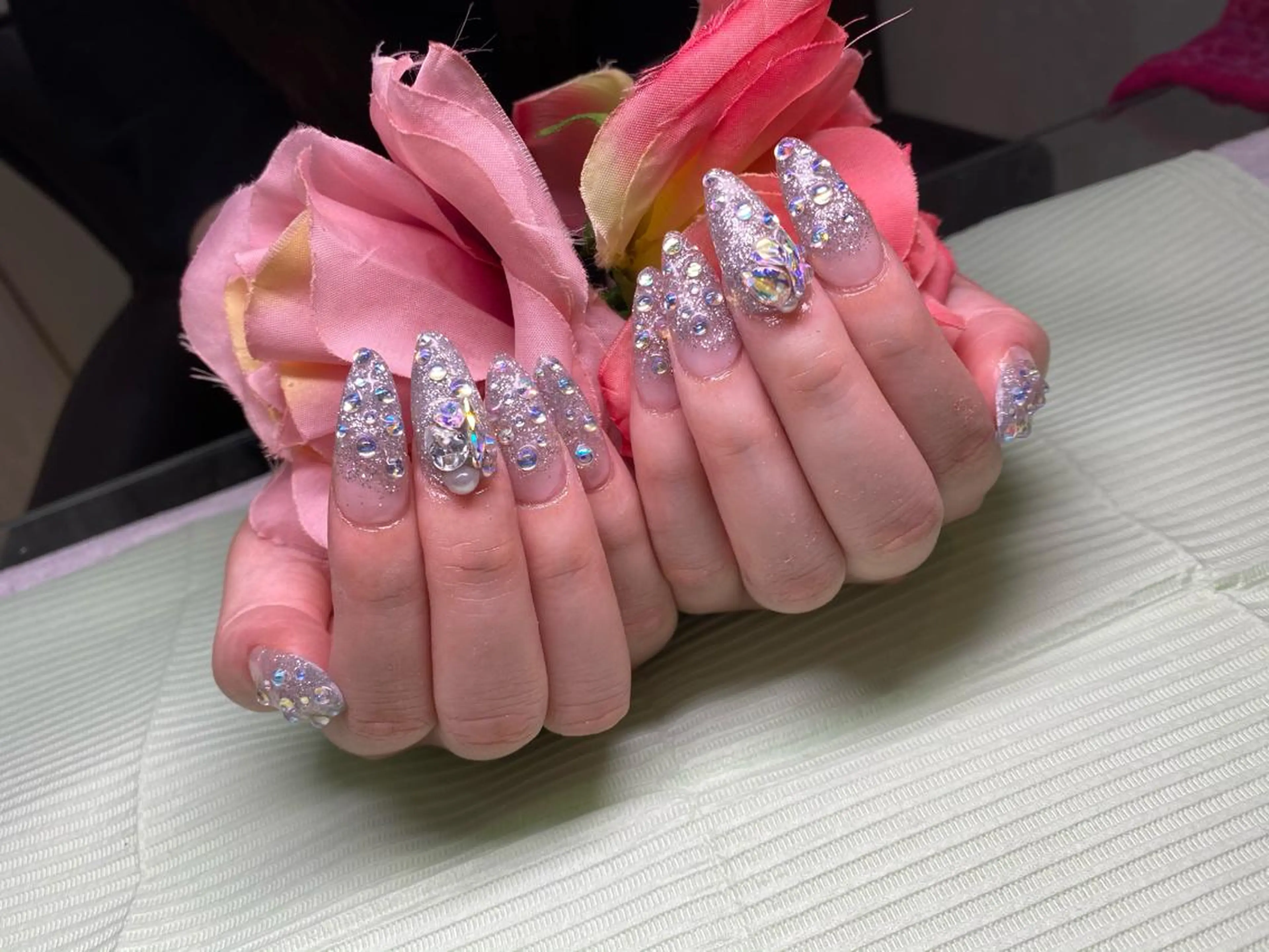 ネイル スカルプネイル ストーンネイル nail salon azuのネイルデザイン