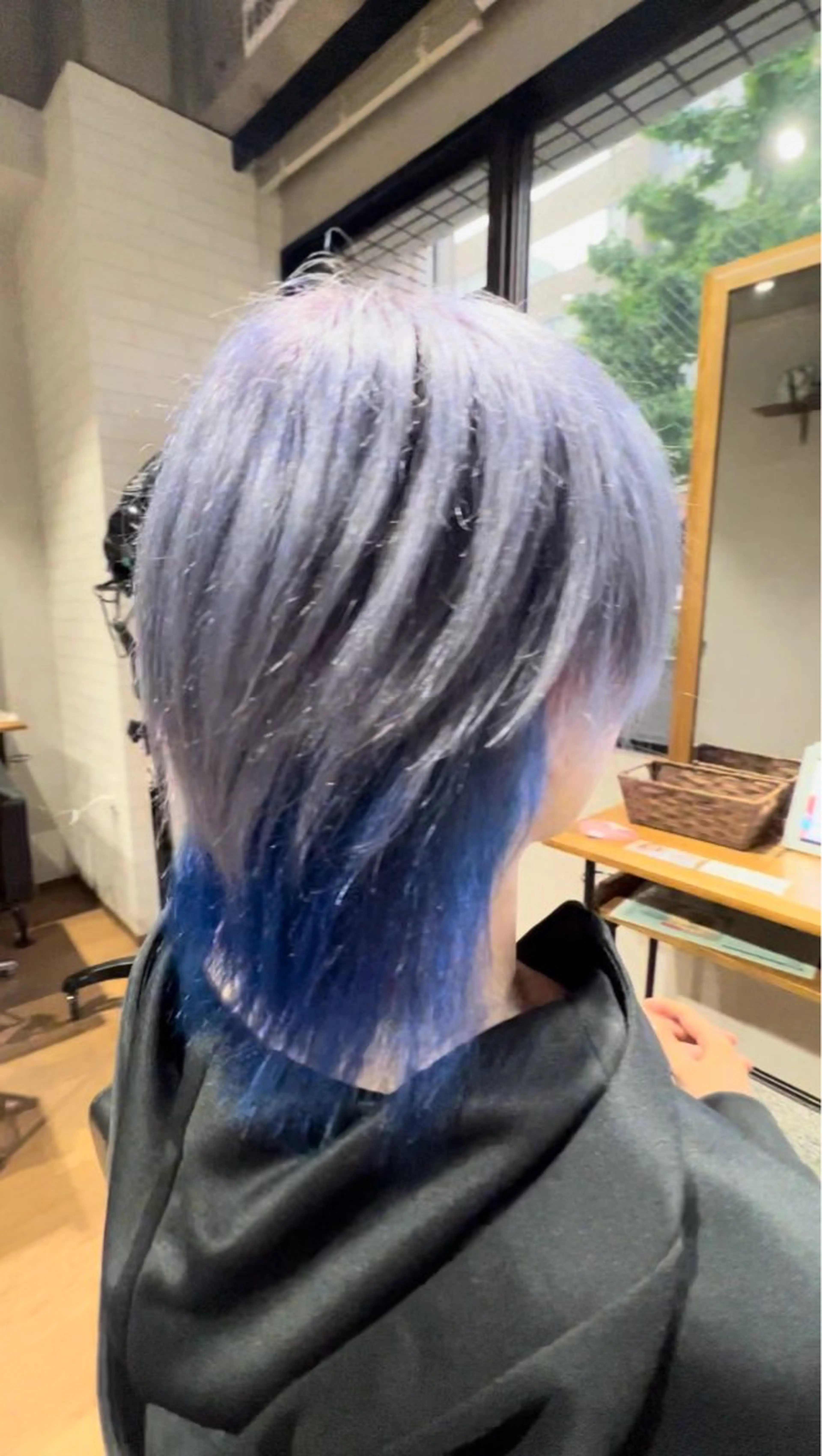 ミディアム カラー インナーカラー ウルフカット カット ヘアカラー ✨ハイトーン カラー福岡拓也✨のヘアスタイル