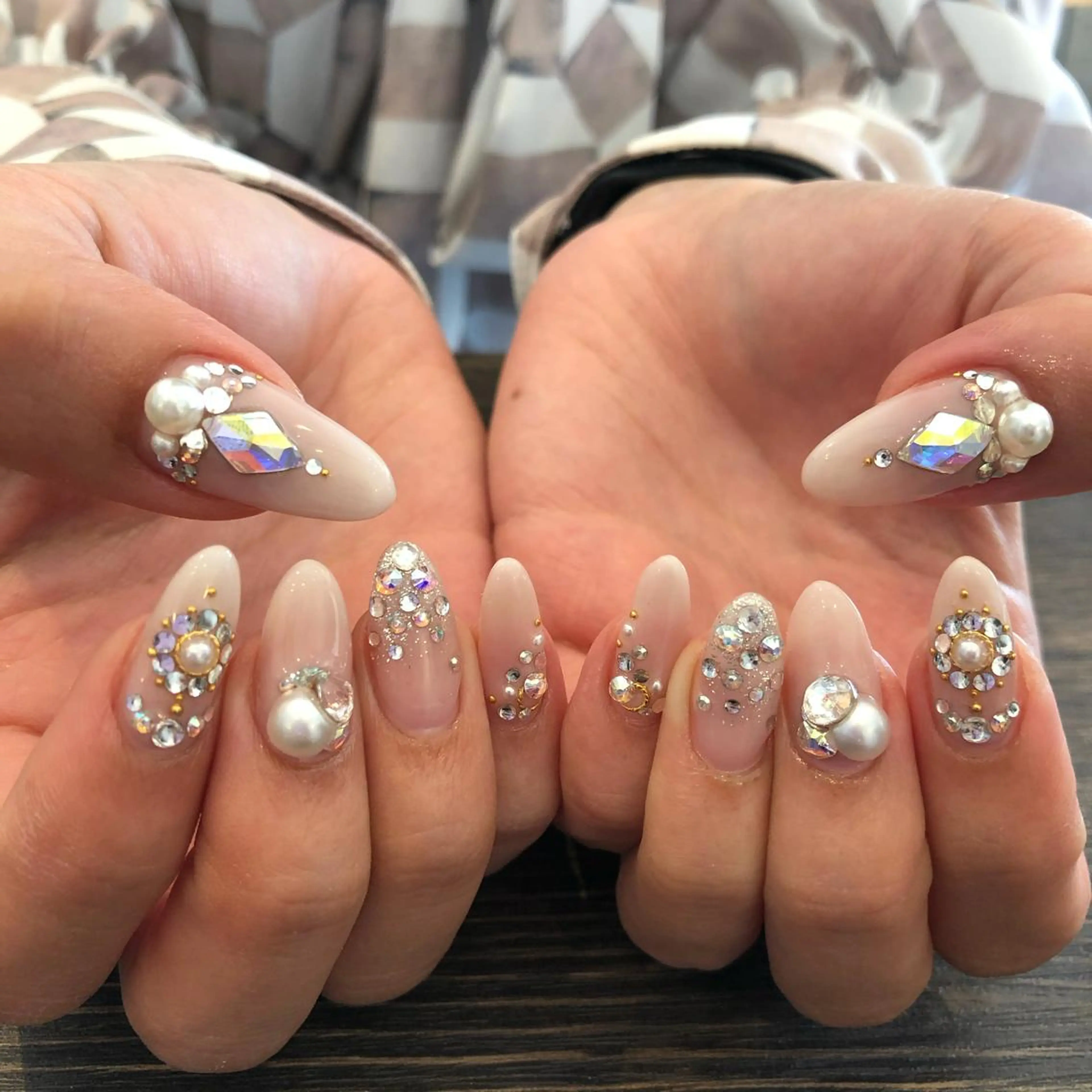 ネイル Risa　/ EARTH小山のネイルデザイン