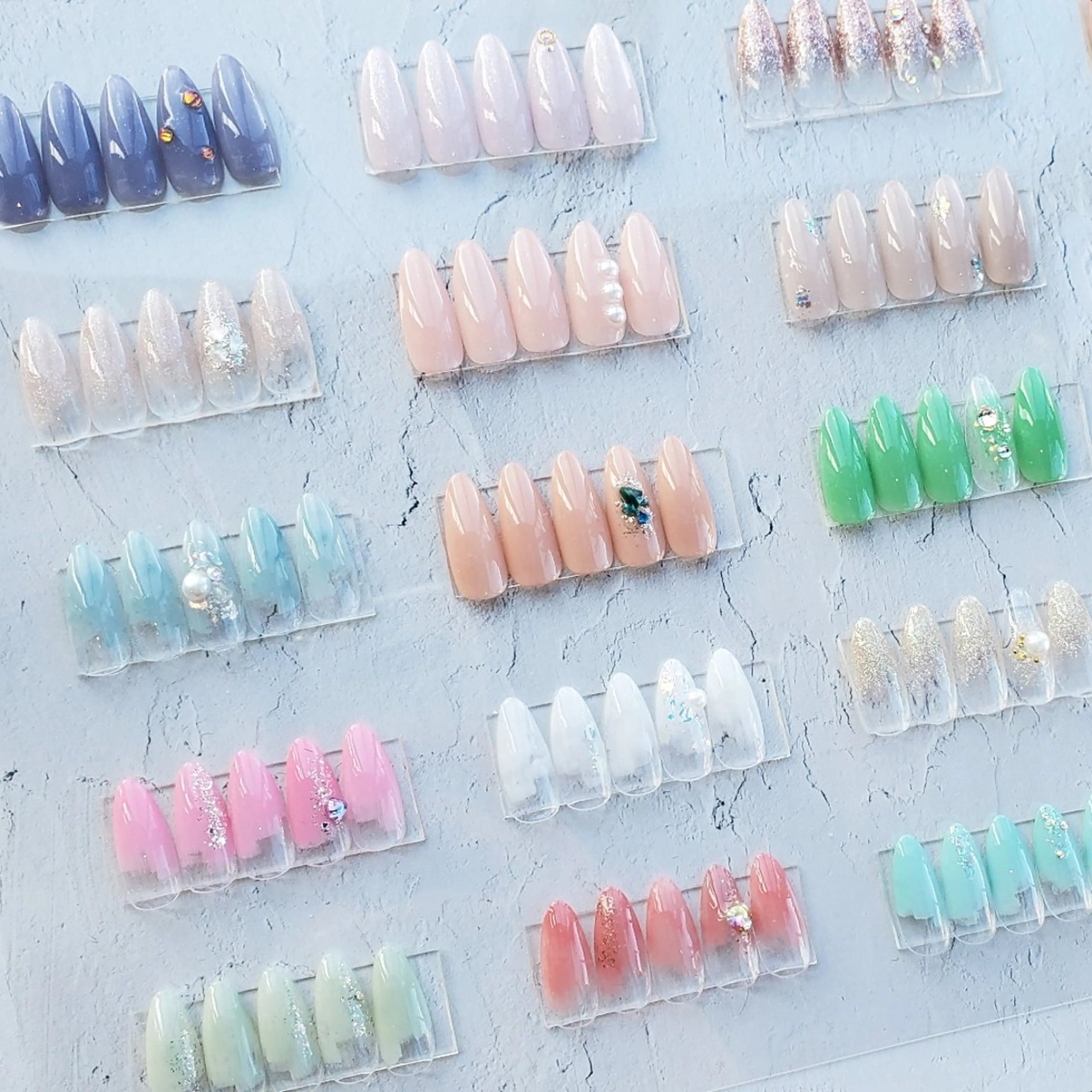 ネイル NOIR 長谷川のネイルデザイン