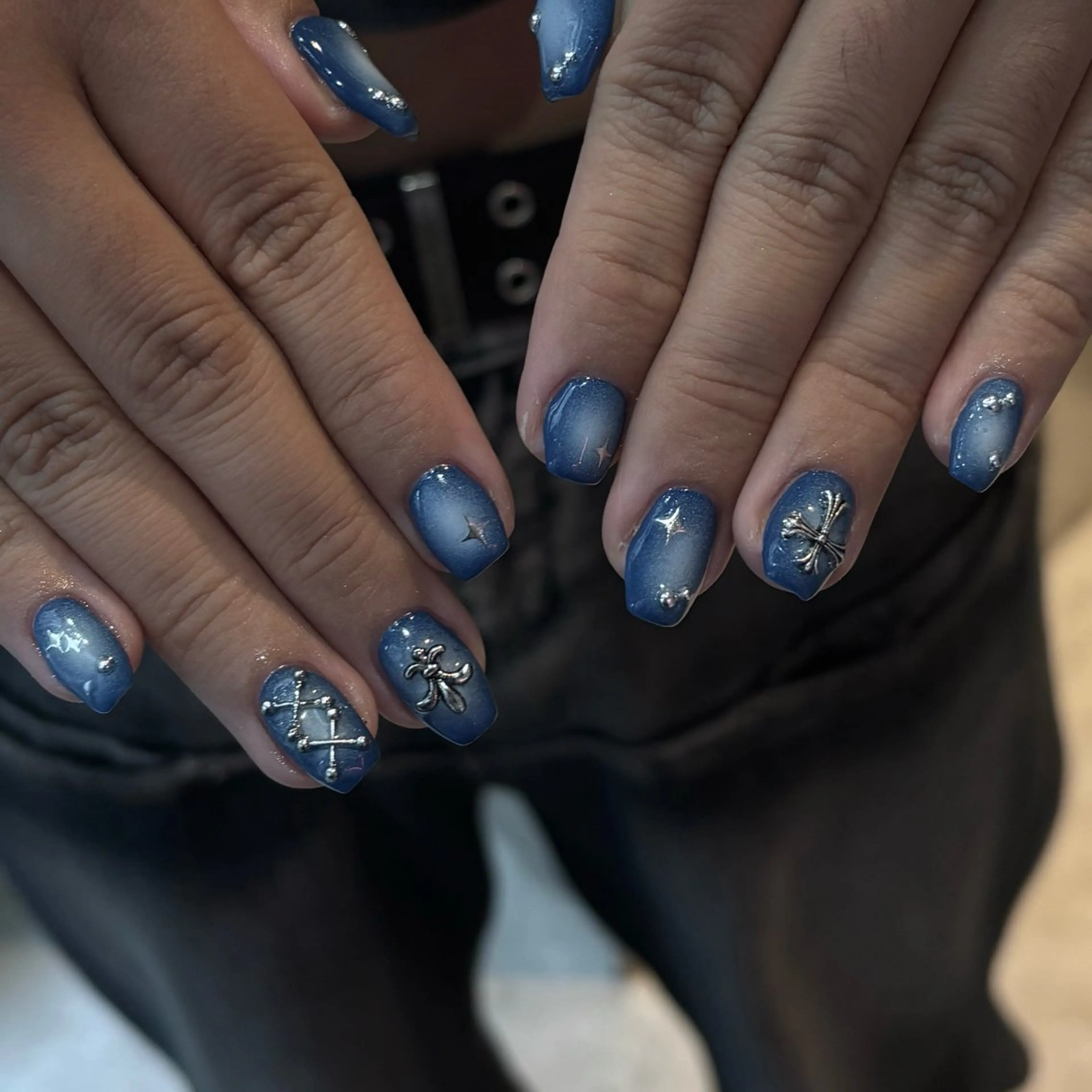 ネイル ハンドネイル 🦋WOLTOKYO 🦋shizukuのネイルデザイン