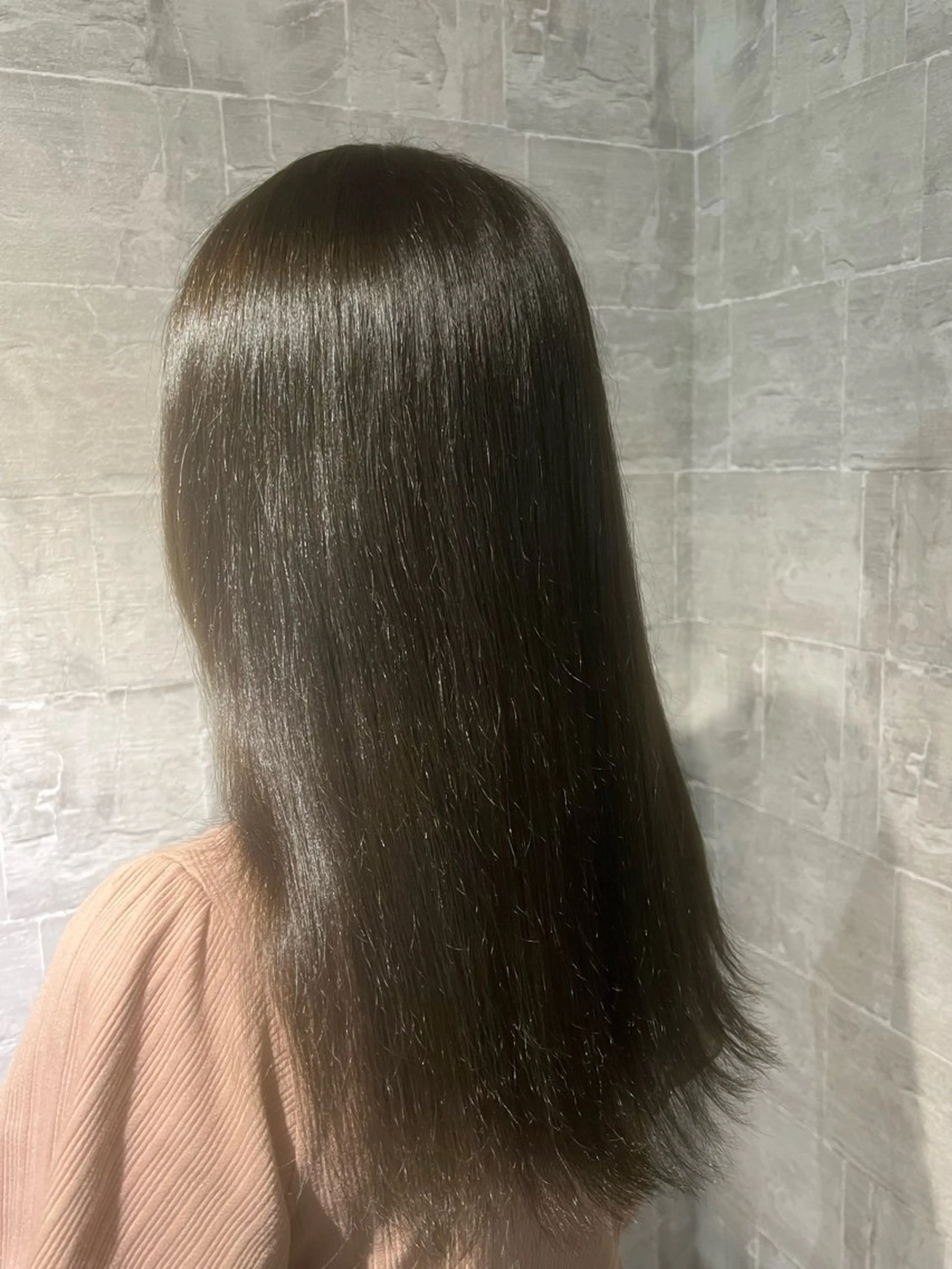 ロング カラー 山田 誠也のヘアスタイル