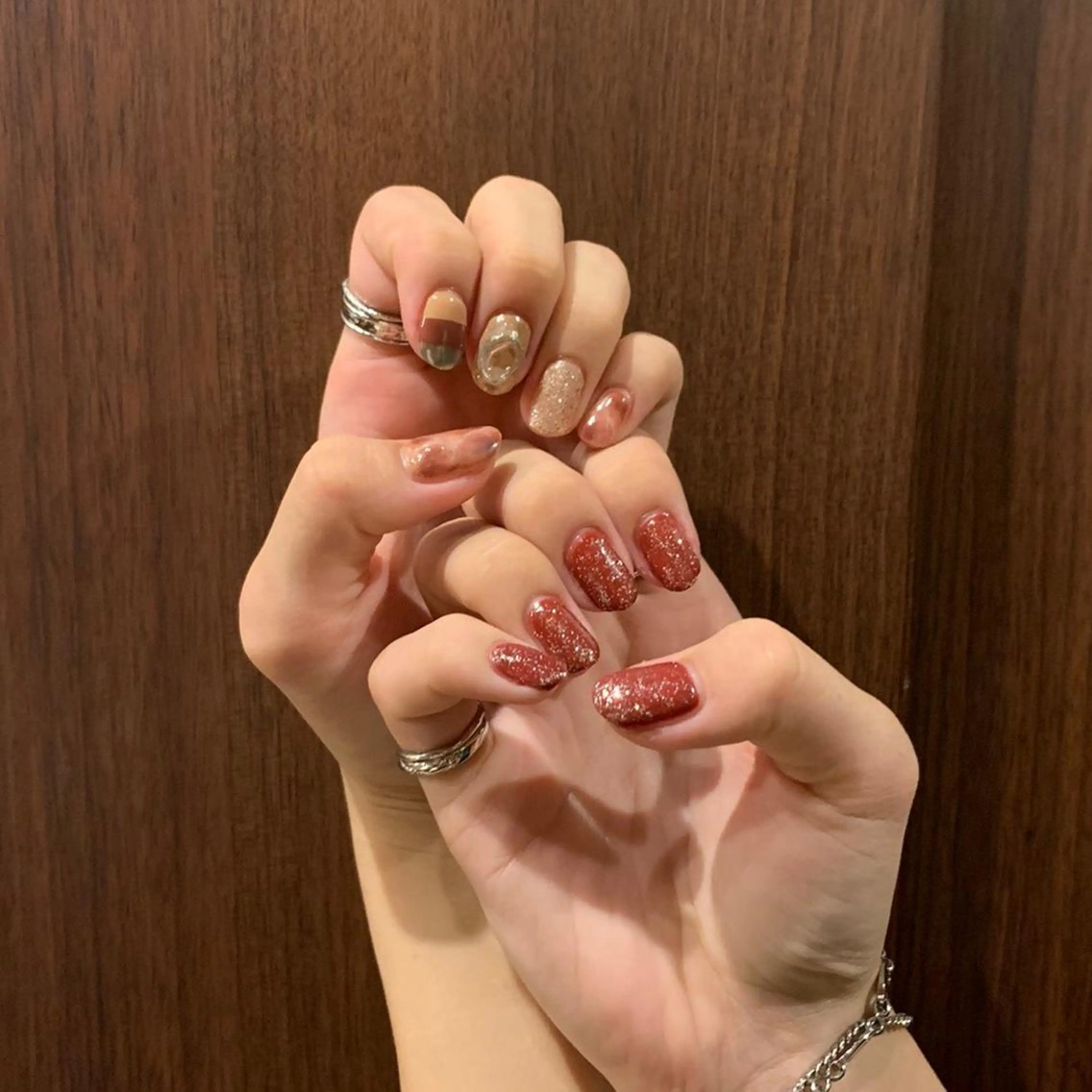 ネイル ブラウン ニュアンスネイル mimi nail✧︎*。のネイルデザイン