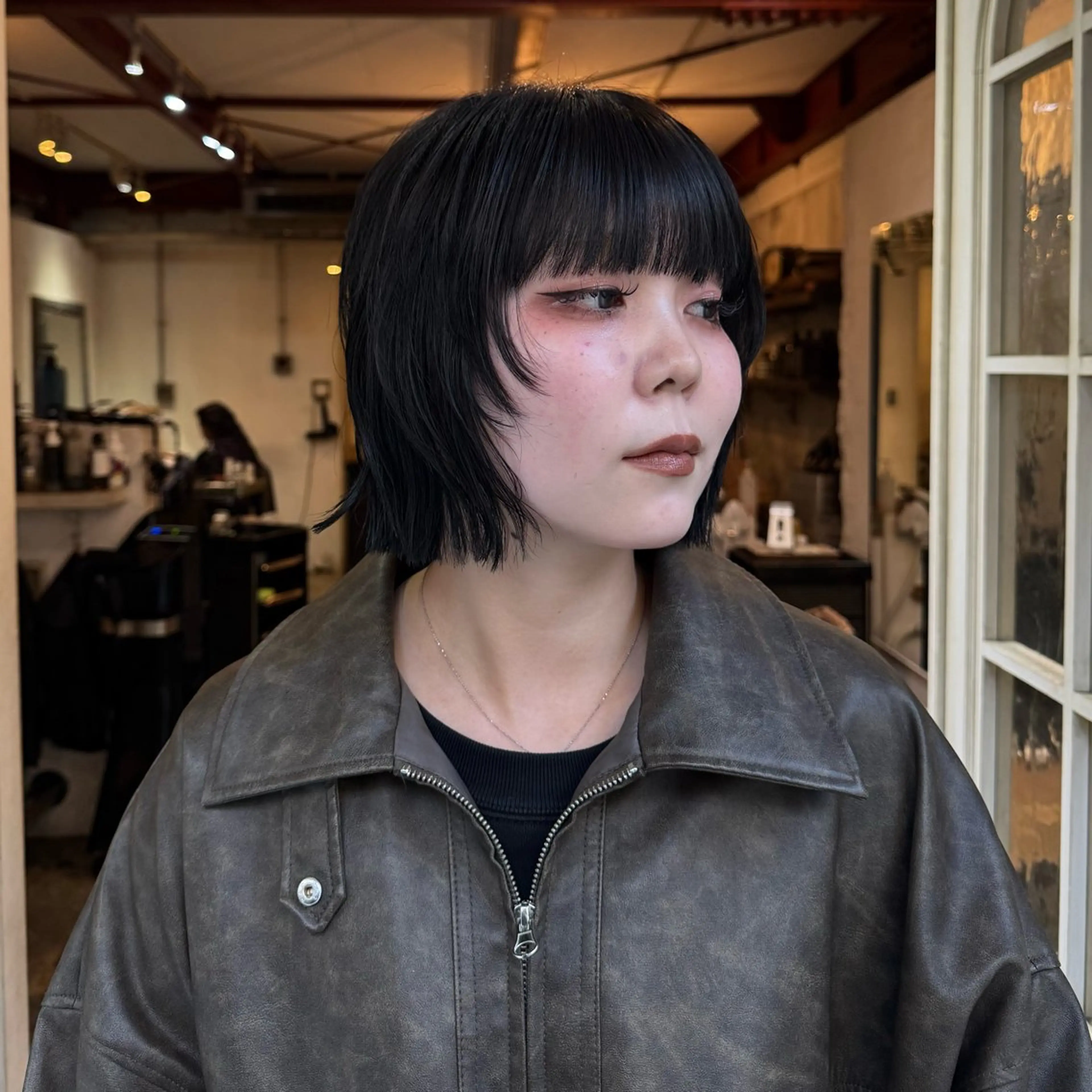 ショート カラー ボブ レイヤーカット ウルフカット カット ヘアカラー 山本 優志のヘアスタイル