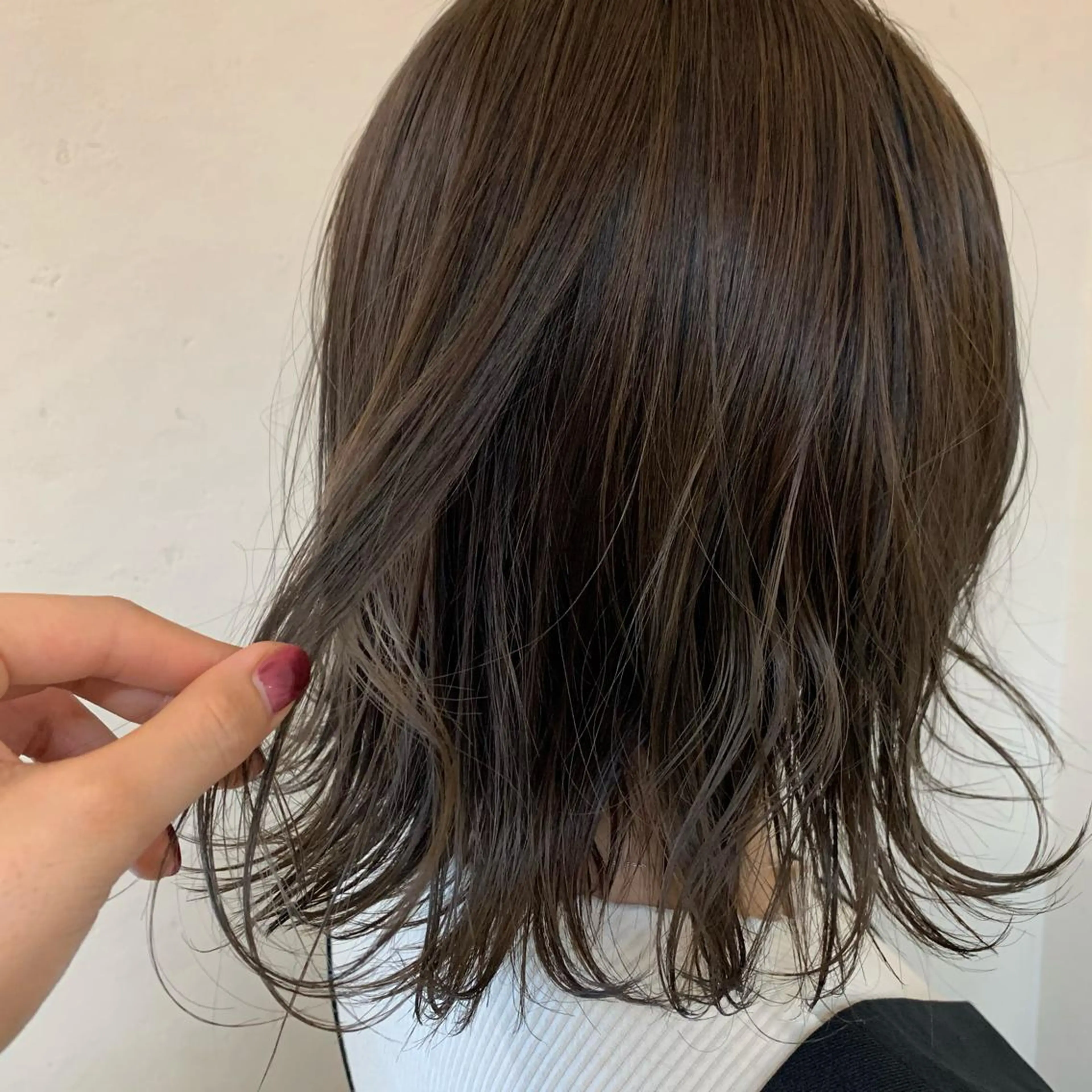 ミディアム 平居 リサのヘアスタイル