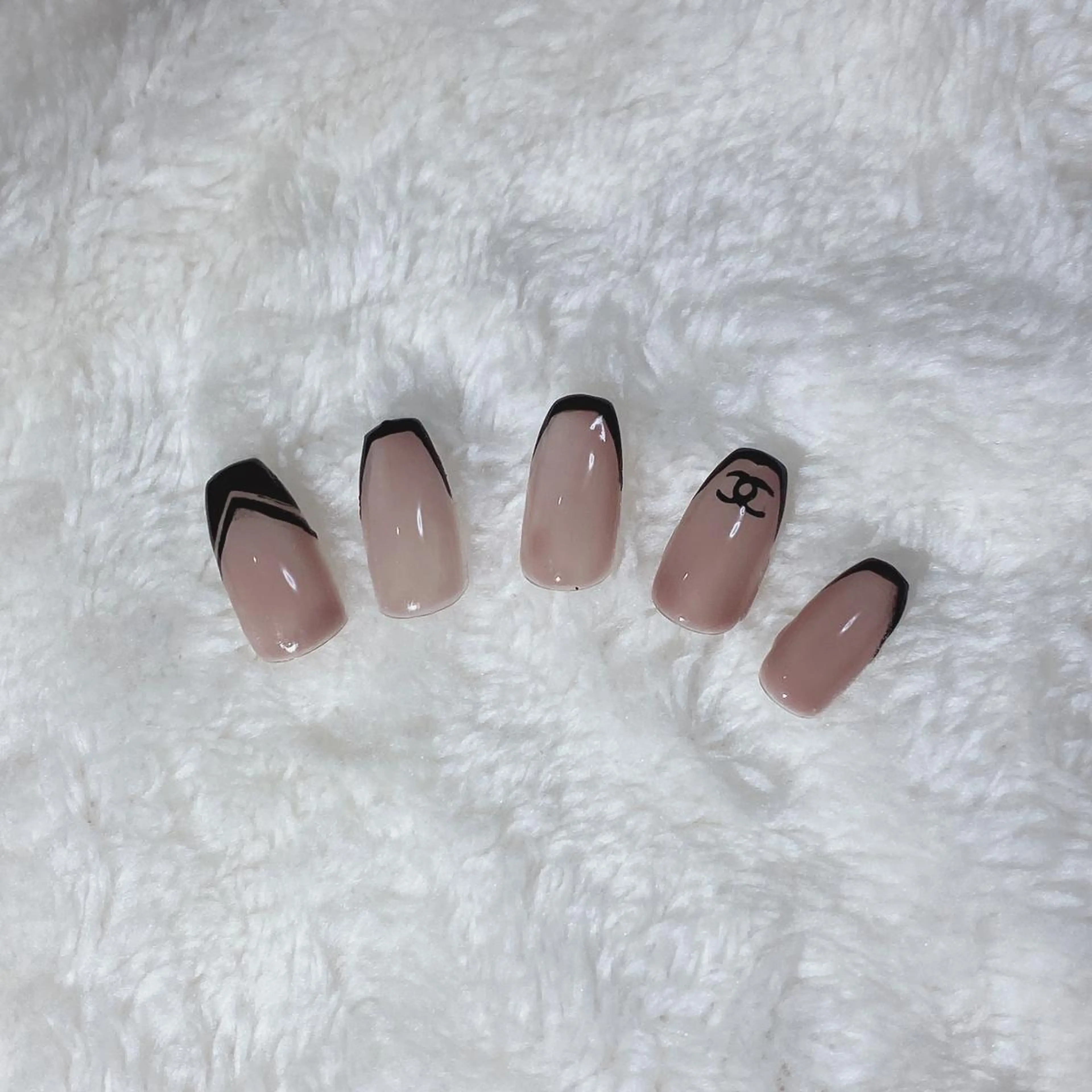 ネイル マツエク・マツパ 📍鶴橋 muniのネイルデザイン