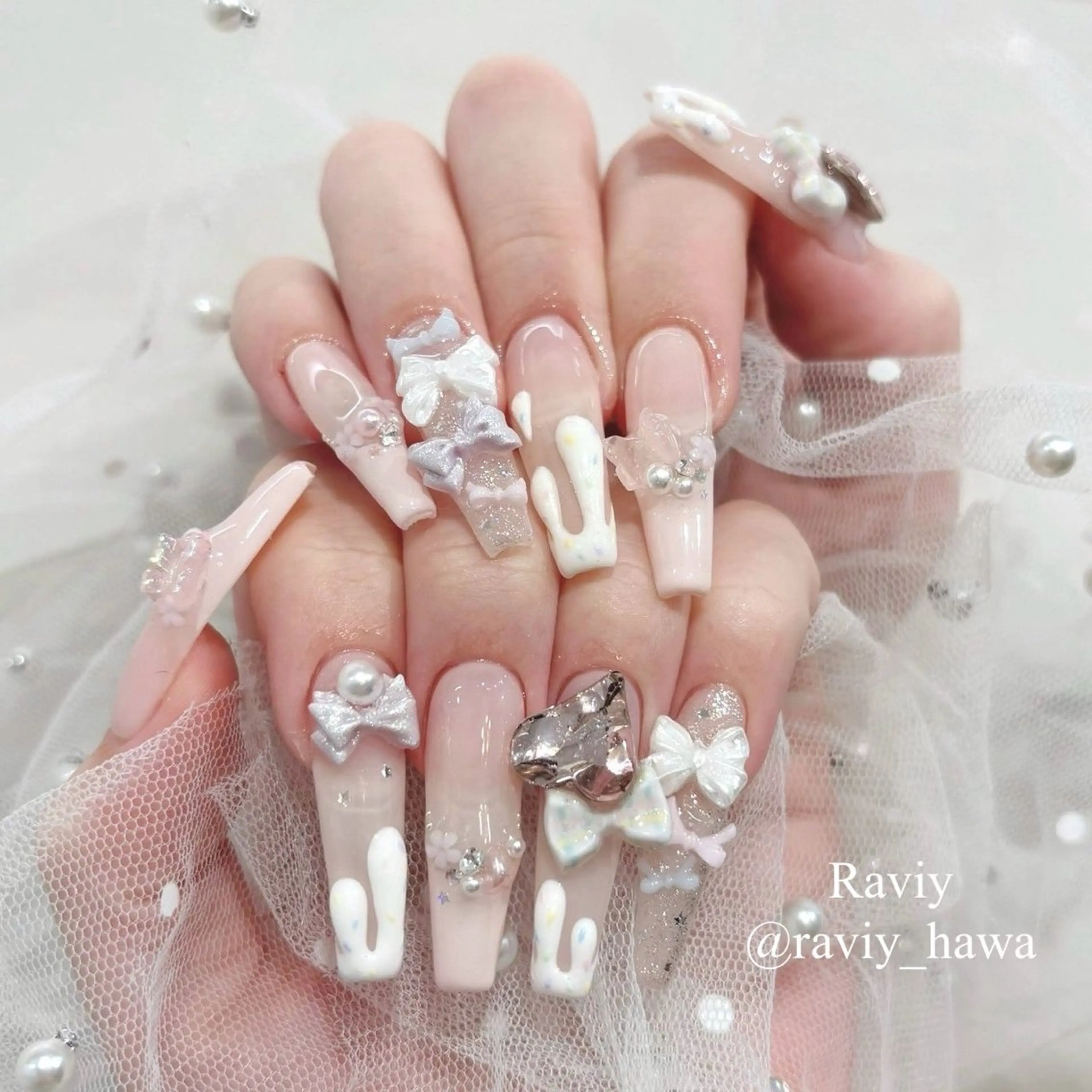 ネイル 長さ出し グラデーション キラキラネイル マグネットネイル ニュアンスネイル ハンドネイル Lee Nails チップ長さだし専門店のネイルデザイン