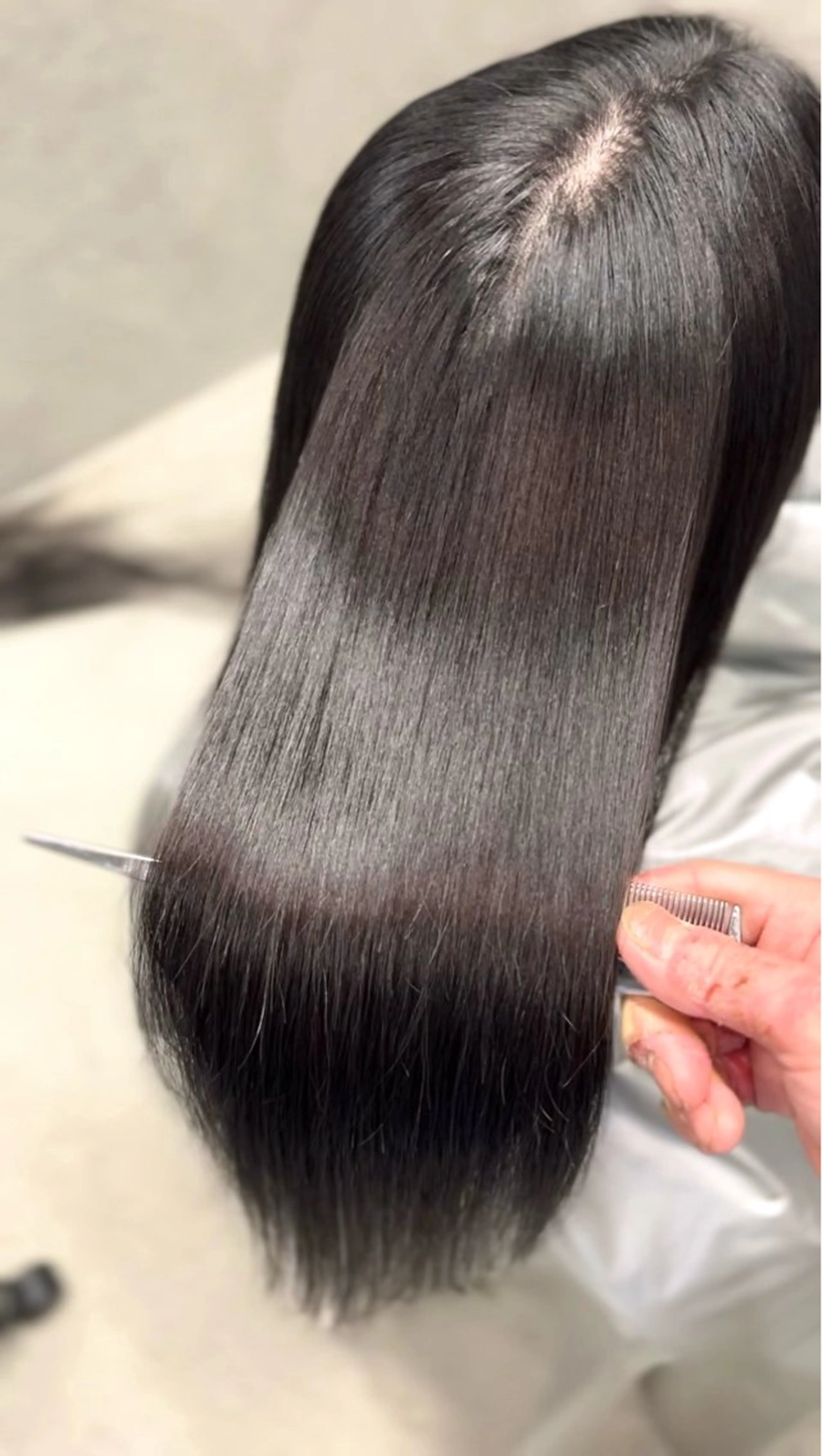 ロング 髪質改善 縮毛矯正 縮毛矯正 透明感カラー/レイヤ ー/顔まわり/辻部のヘアスタイル