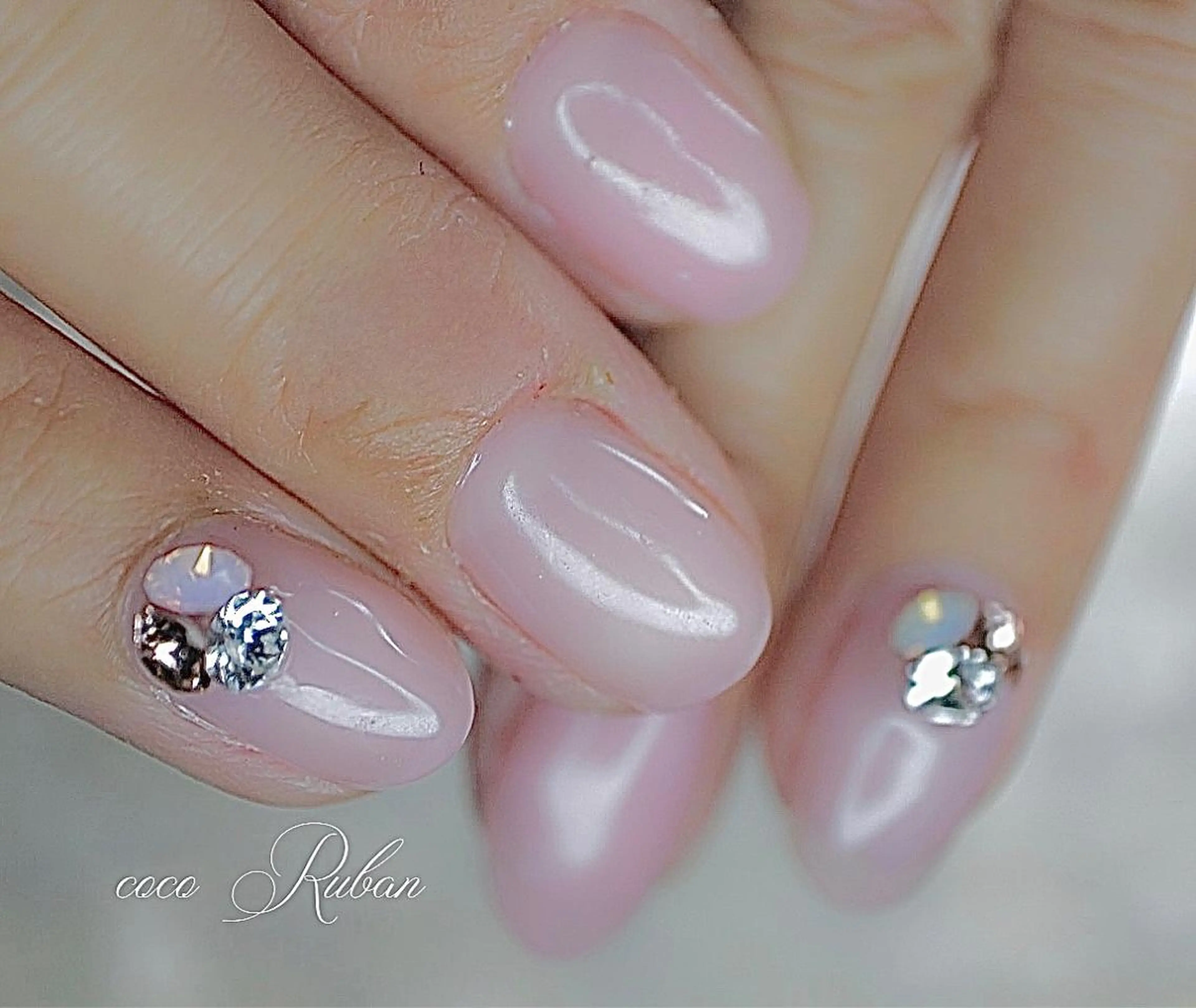 ネイル アートネイル 自爪育成ネイルサロン ココリュバンのネイルデザイン