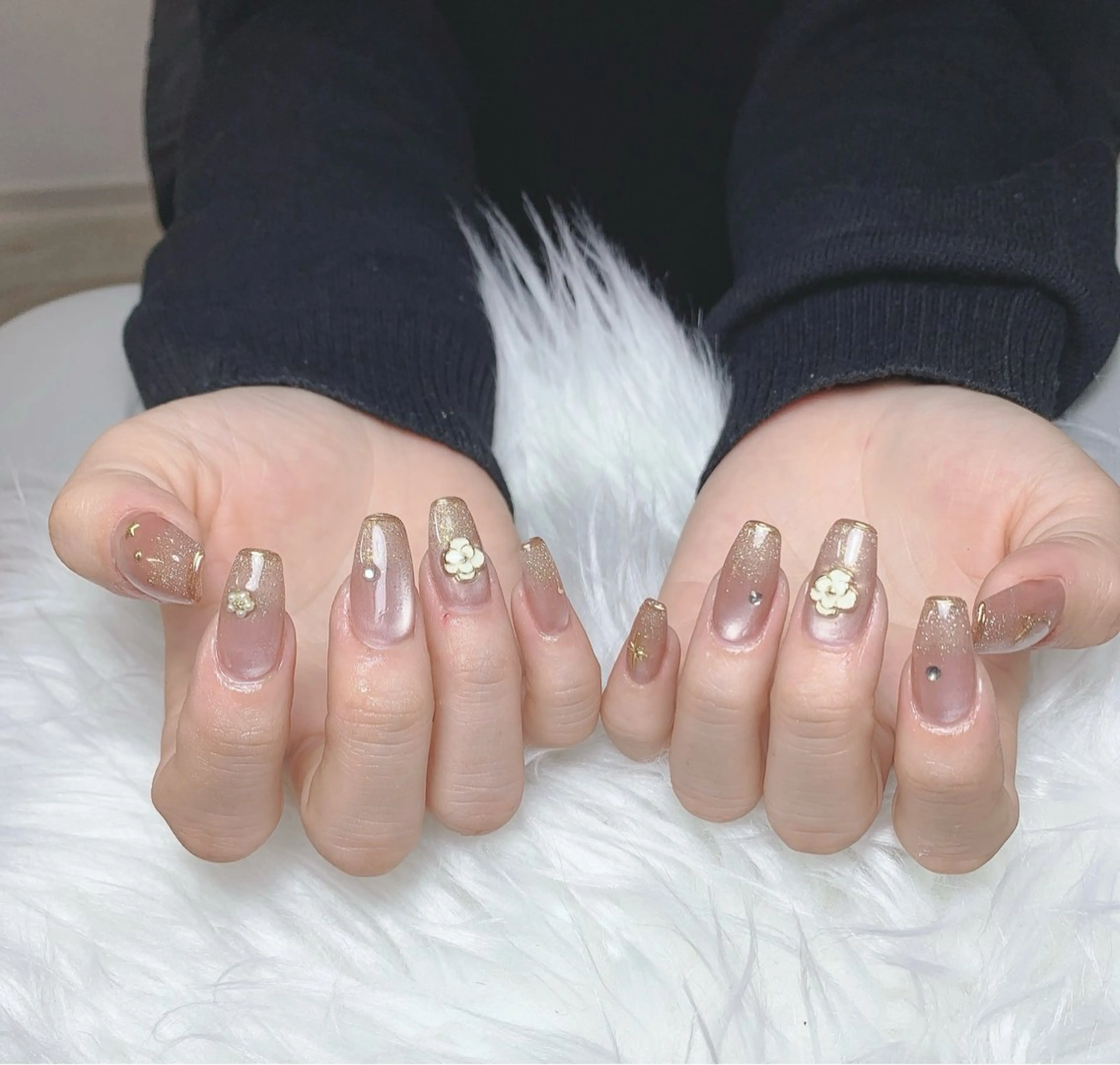 ネイル ハンドネイル T.Lee Nail Lilyのネイルデザイン